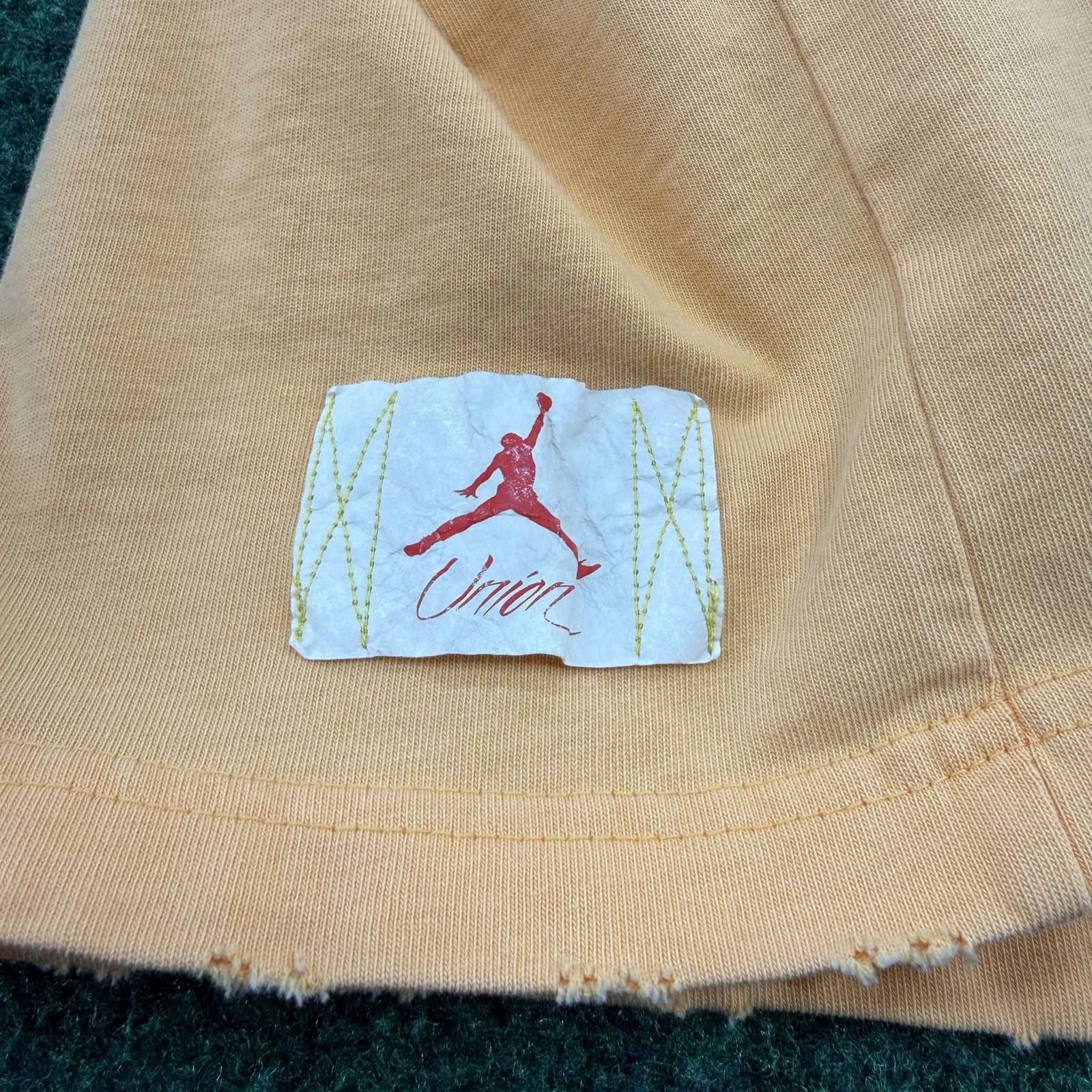 Jordan Brand Jordan x Union GFX Tee Sport Gold XXL Used Size US XXL / EU 58 / 5 - 5 Thumbnail