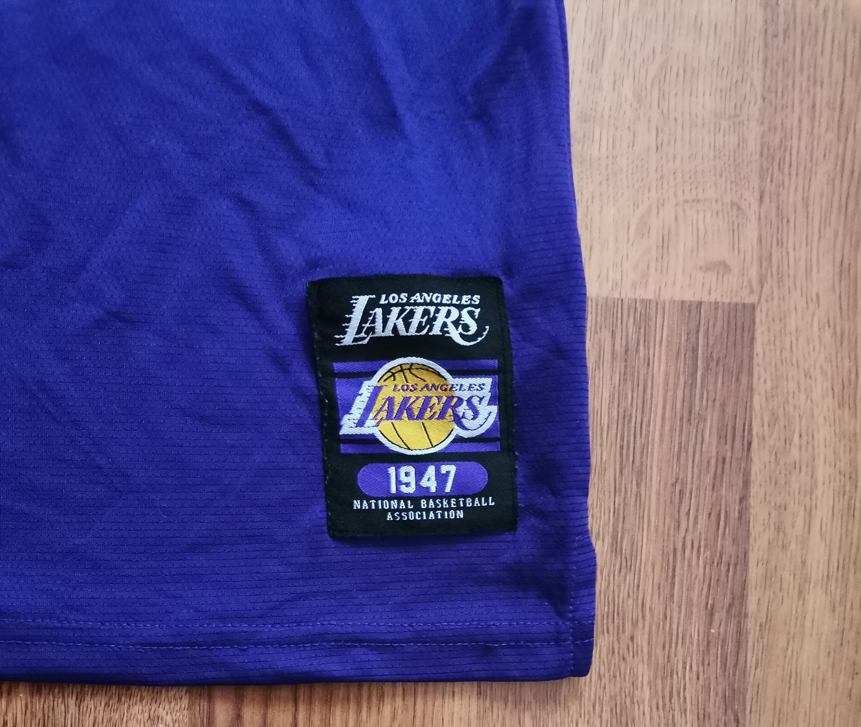 NBA NBA Lakers James 23 Jersey Size US L / EU 52-54 / 3 - 3 Thumbnail