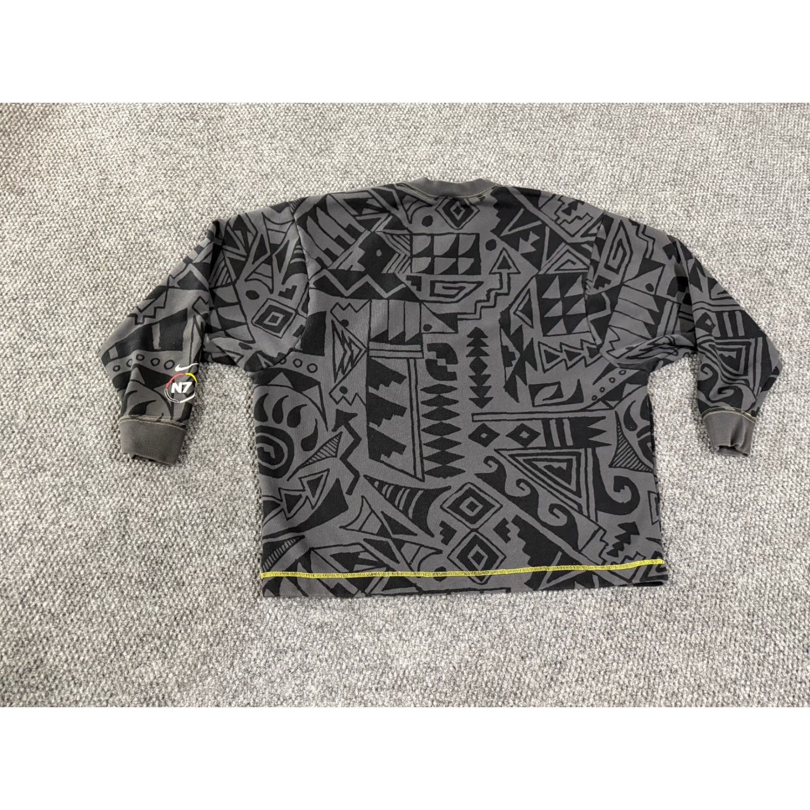 Nike Nike Sweatshirt Womens M Gray Black All Over Print Swoosh Pullover Crewneck Regular Fit Long Sleeve Hooded Lightweight Casual Holiday Season Womens Size M / US 6-8 / IT 42-44 - 6 Thumbnail
