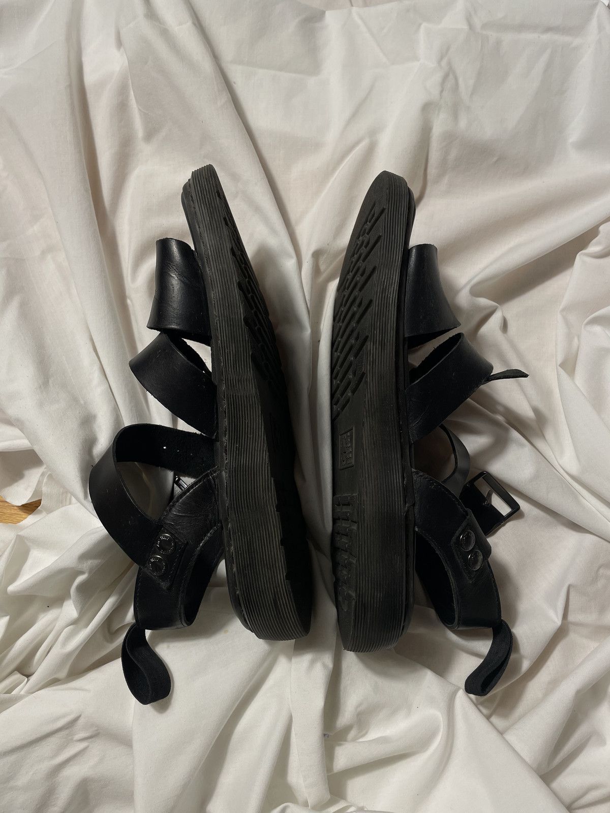 Dr. Martens Gryphon Gladiator Black Leather Sandals Size US 10 / EU 43 - 2 Thumbnail