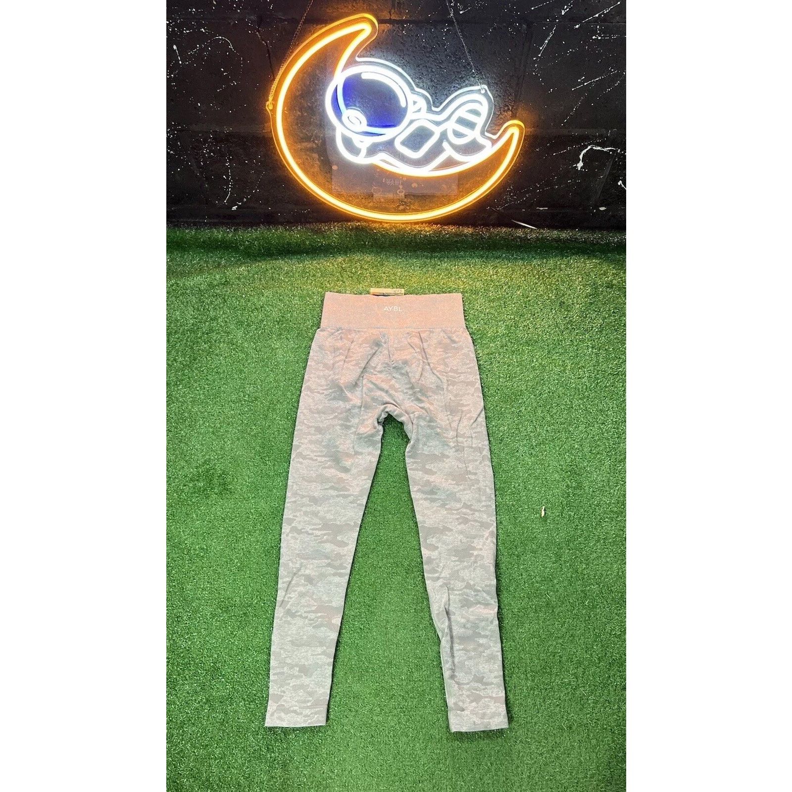 Other AYBL Seamless Leggings Pants Womens Medium Gray Camo Size 26" / US 2 / IT 38 - 1 Thumbnail