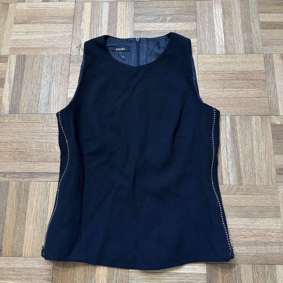 Escada Vintage Escada wool sleeveless top Size XS / US 0-2 / IT 36-38 - 1 Thumbnail