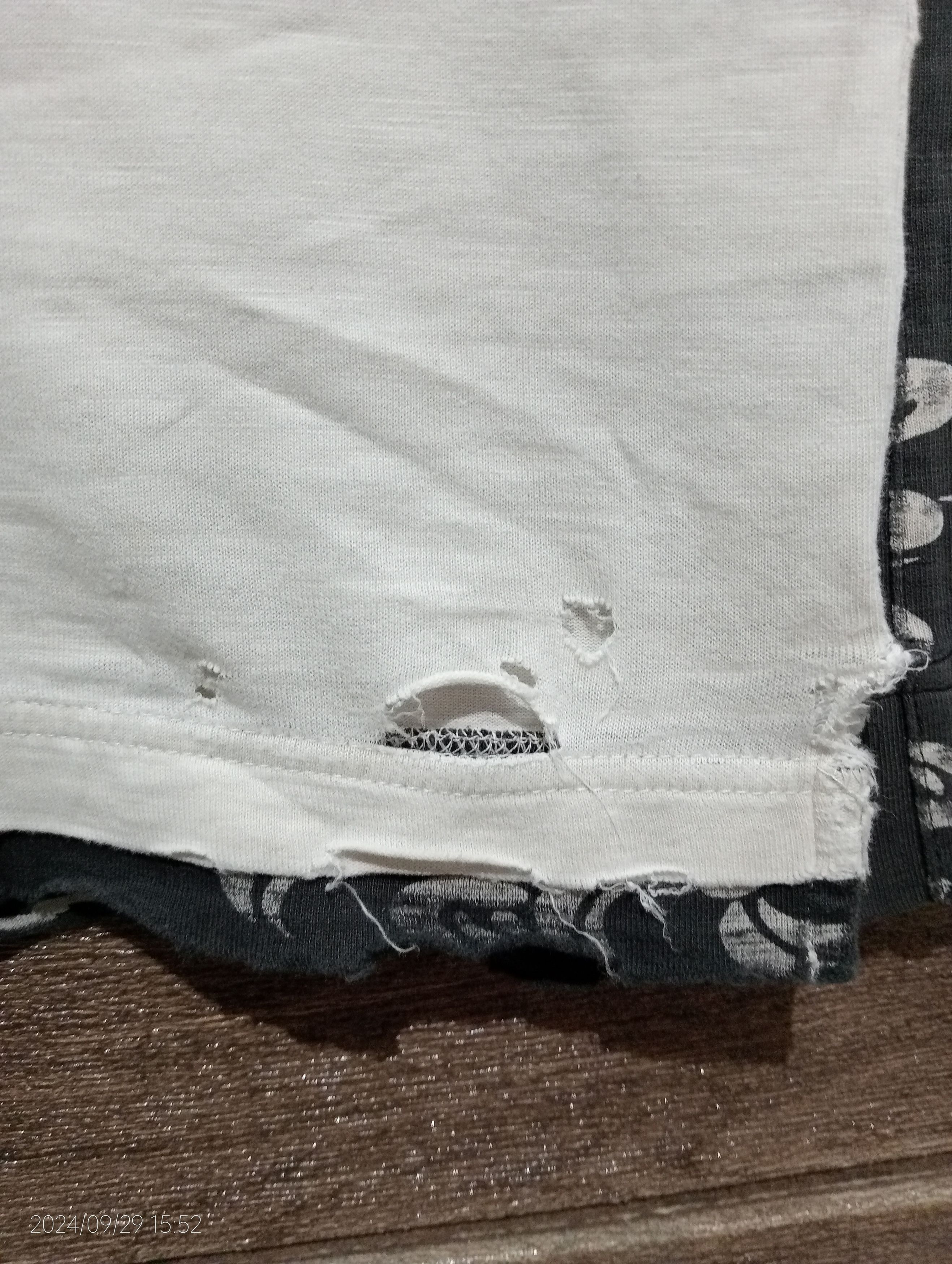 Japanese Brand Vintage Karakuri Distressed Embroidery Sukajan L/S Tshirt Size US M / EU 48-50 / 2 - 8 Thumbnail
