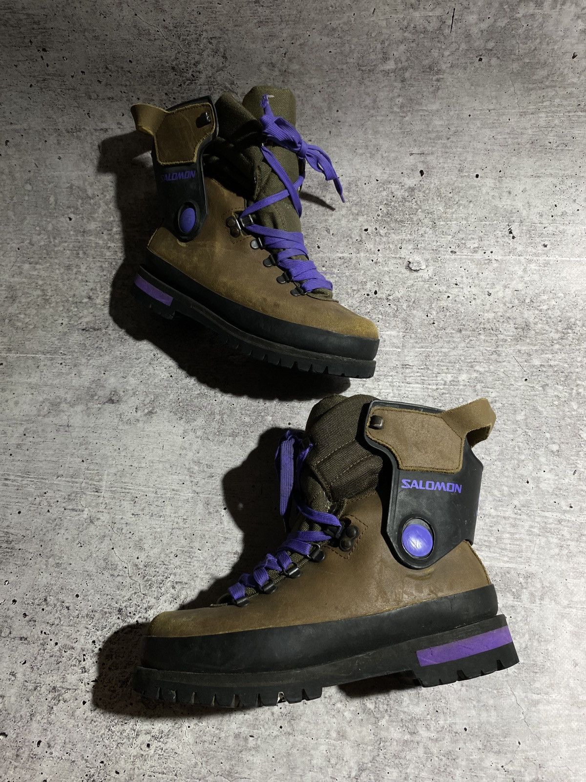 Vintage 1990S SALOMON AUTHENTIC 9 LUG SOLE HIKING BOOTS Size US 7 / EU 40 - 2 Thumbnail