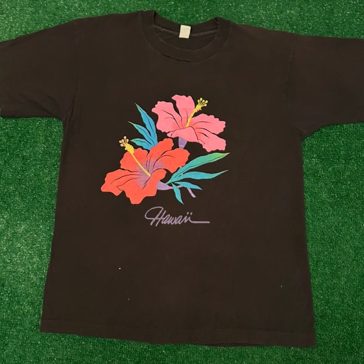 Logo 7 VINTAGE Hawaii Flower Floral Logo Hawaiian Surfer VTG Shirt Mens M Black Short Sleeve T-Shirt 90s 80s Logo Size US M / EU 48-50 / 2 - 4 Thumbnail