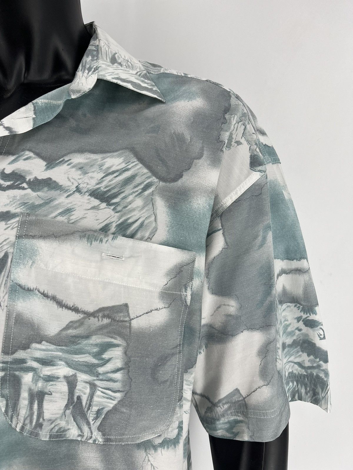 Vintage Vintage Art Streetwear Hawaiian Travis Scott style Size US L / EU 52-54 / 3 - 5 Thumbnail