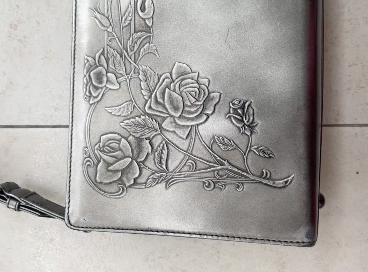 Jean Paul Gaultier Jean Paul Gaultier jpg. Vintage silver Guns N' Roses bag Size ONE SIZE - 2 Thumbnail