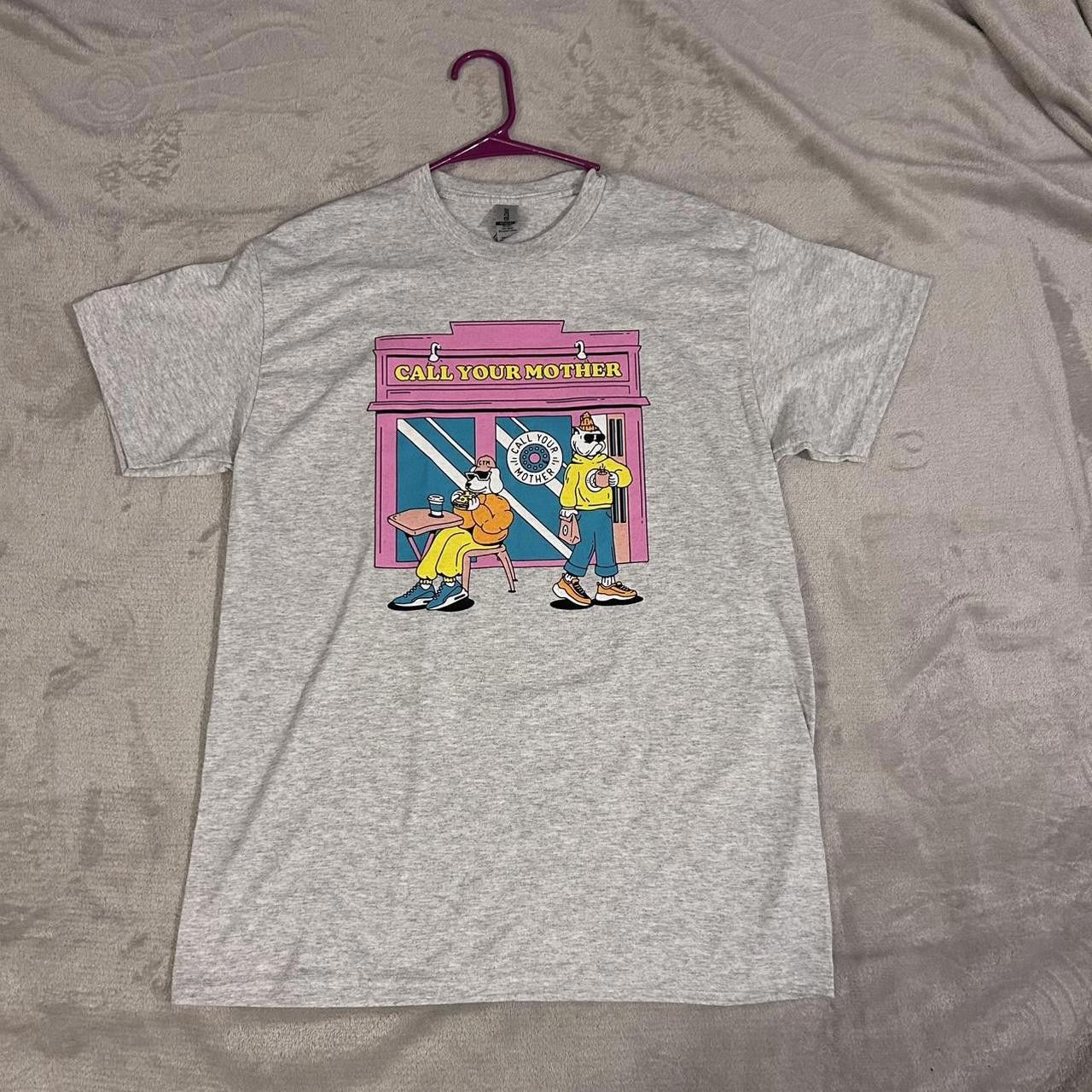 Designer Men's Grey and Pink Tshirt Size US M / EU 48-50 / 2 - 1 Preview