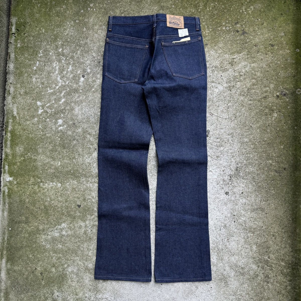 Vintage 80s Plain Pockets Raw Denim Flare Jeans Size US 32 / EU 48 - 1 Thumbnail