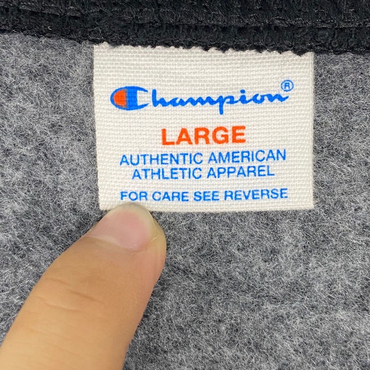 Vintage Vintage Champion Riverton Sweatshirt Crewneck Black Size M Size US M / EU 48-50 / 2 - 6 Thumbnail