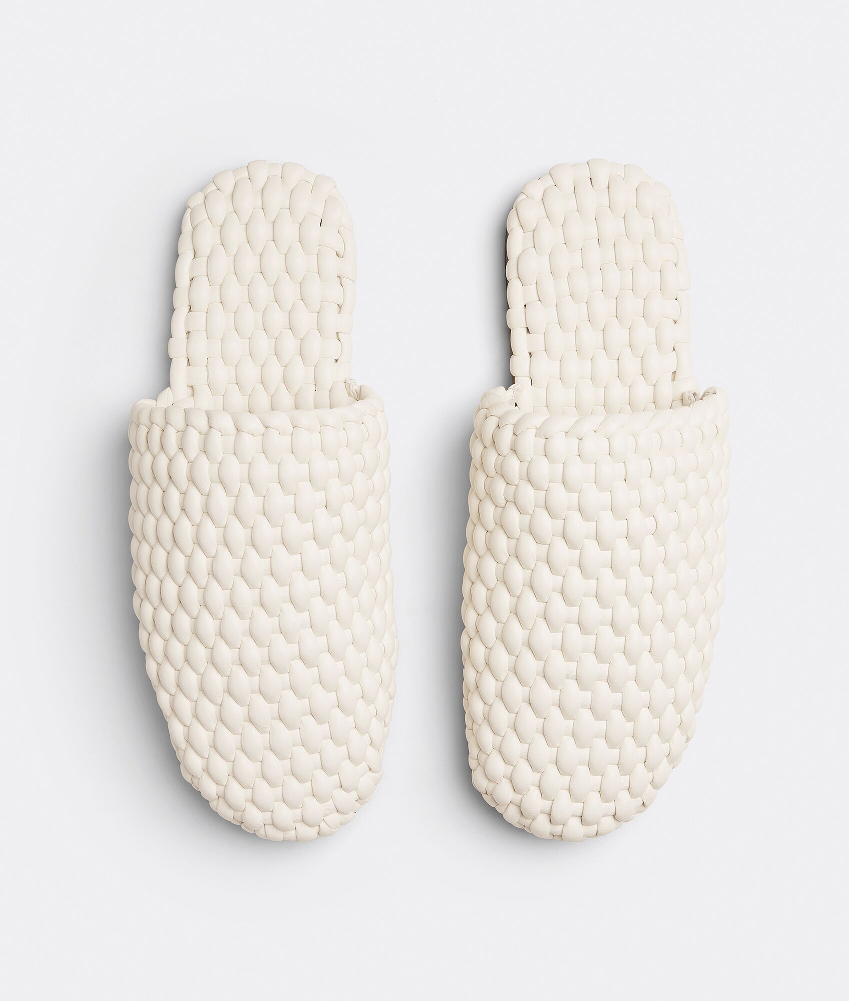 Bottega Veneta o1bcso1str0925 Squid Slippers in White Size US 7 / EU 40 - 4 Thumbnail