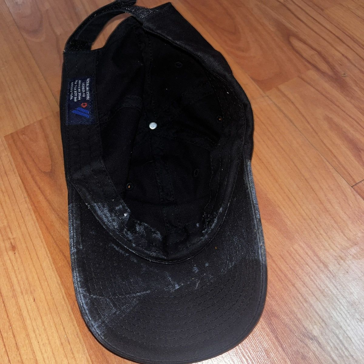 Vintage Vintage Black Faded Hat Y2K 00’s Size ONE SIZE - 4 Thumbnail