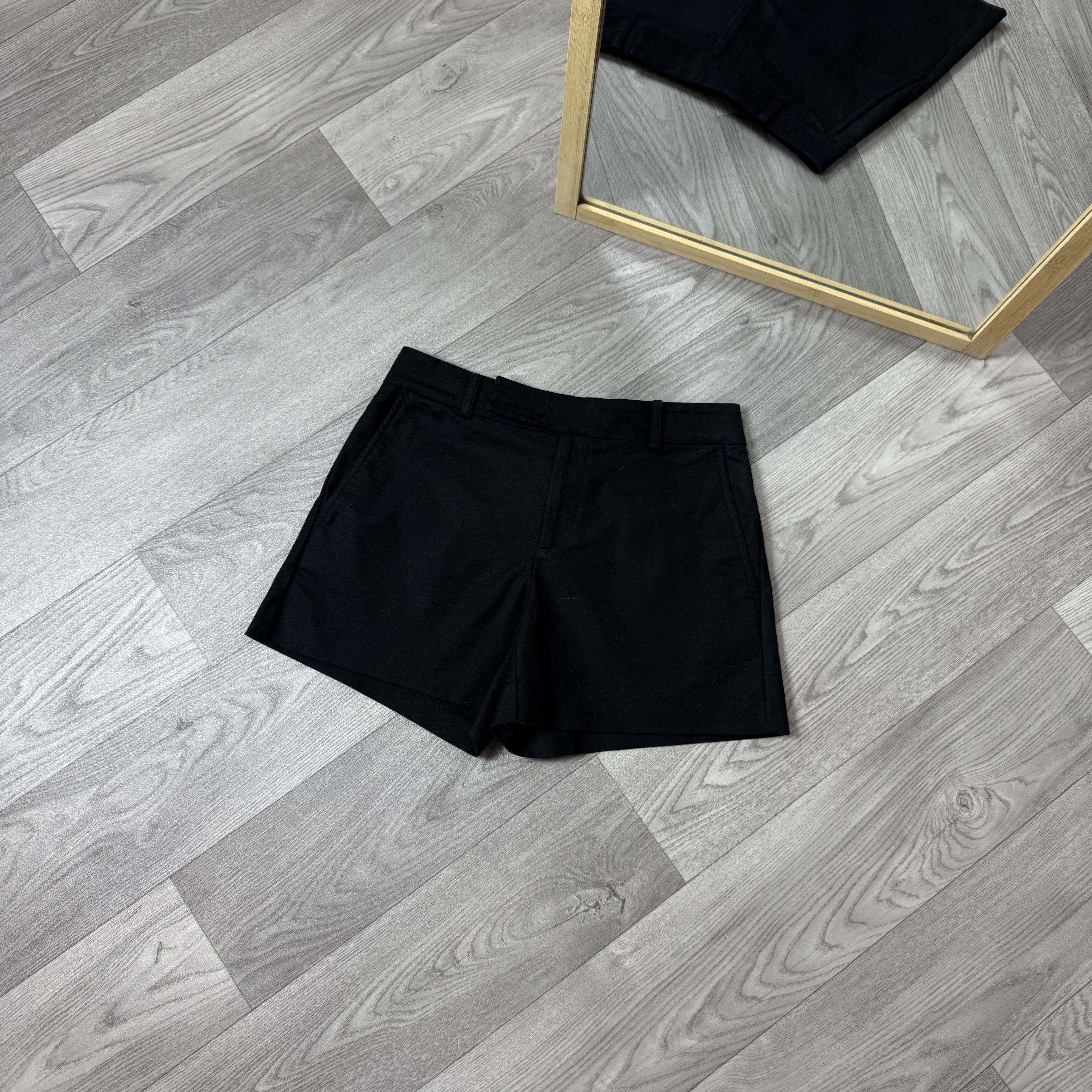 Lauren Ralph Lauren Vintage Lauren Ralph Lauren 90s Women's Formal Mini Shorts Size 26" / US 2 / IT 38 - 1 Thumbnail