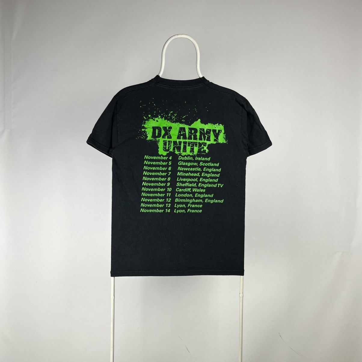 WWE Wwe Tshirt invasion tour wwf size Medium Size US M / EU 48-50 / 2 - 2 Thumbnail