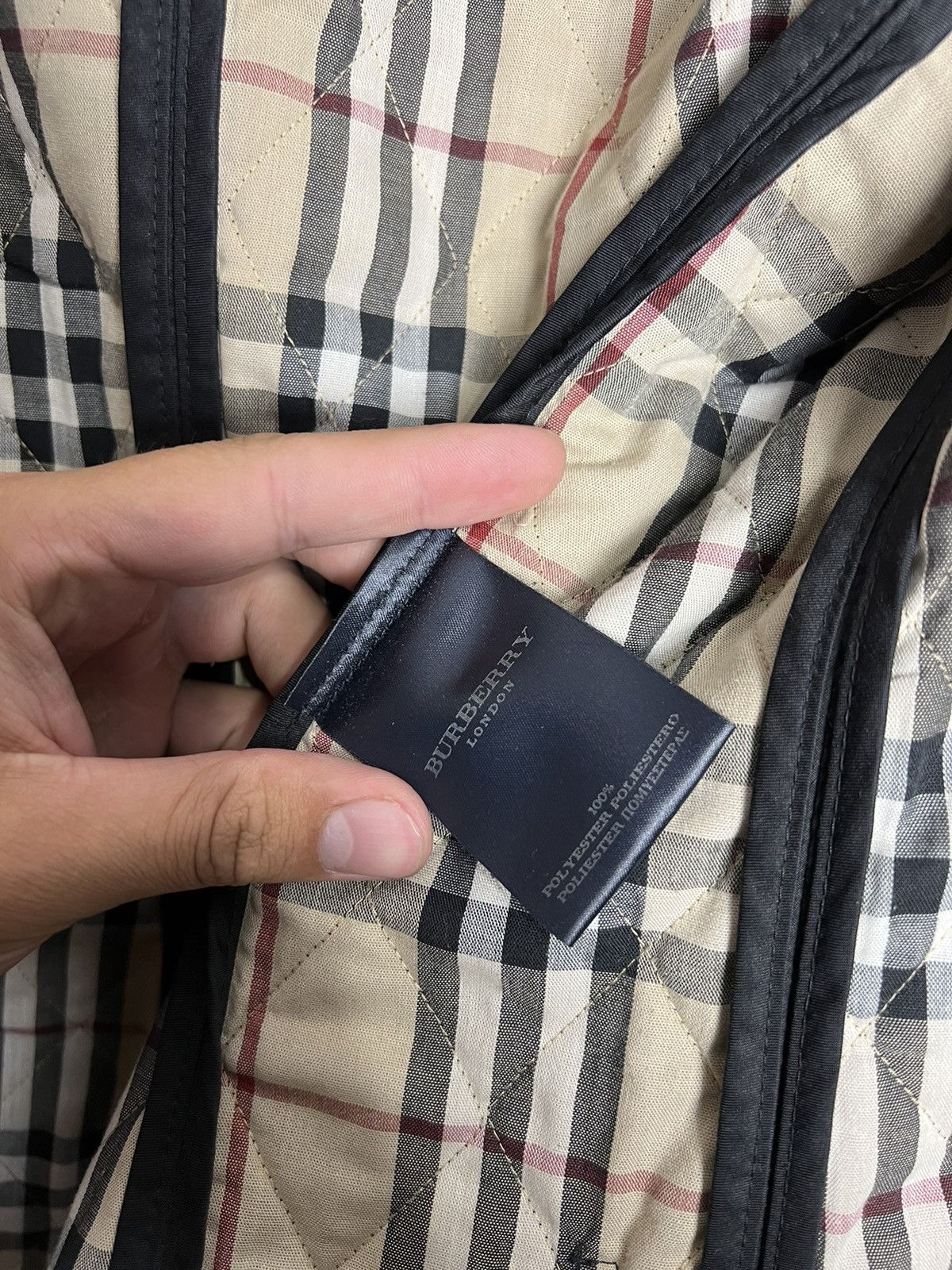 Burberry × Vintage Vintage Burberry London Quilted Coat Black Pattern Jacket Size S / US 4 / IT 40 - 7 Thumbnail