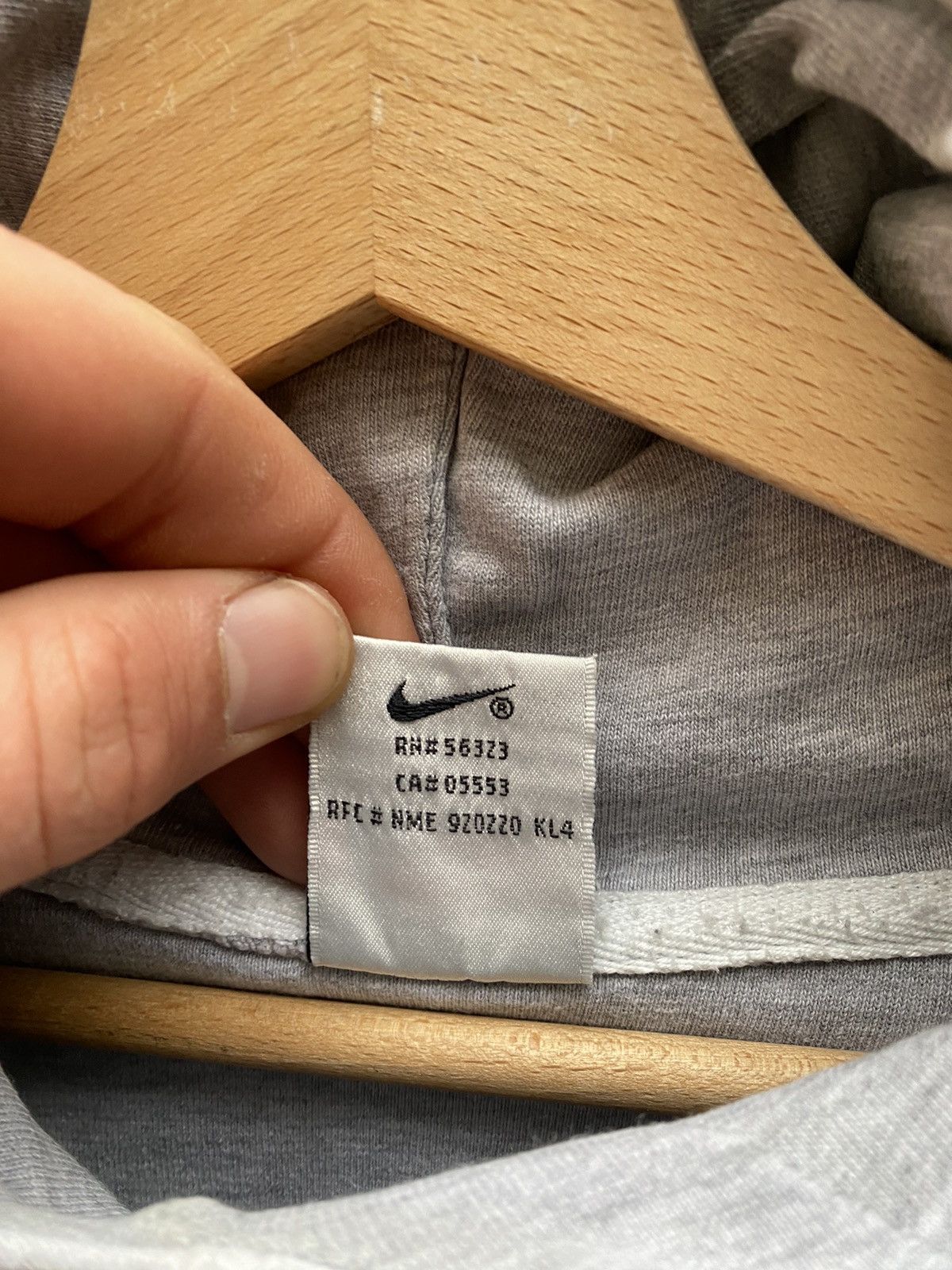 Nike × Vintage Vintage Nike Big Embroidered Swoosh Logo Hoodie Size US L / EU 52-54 / 3 - 4 Thumbnail