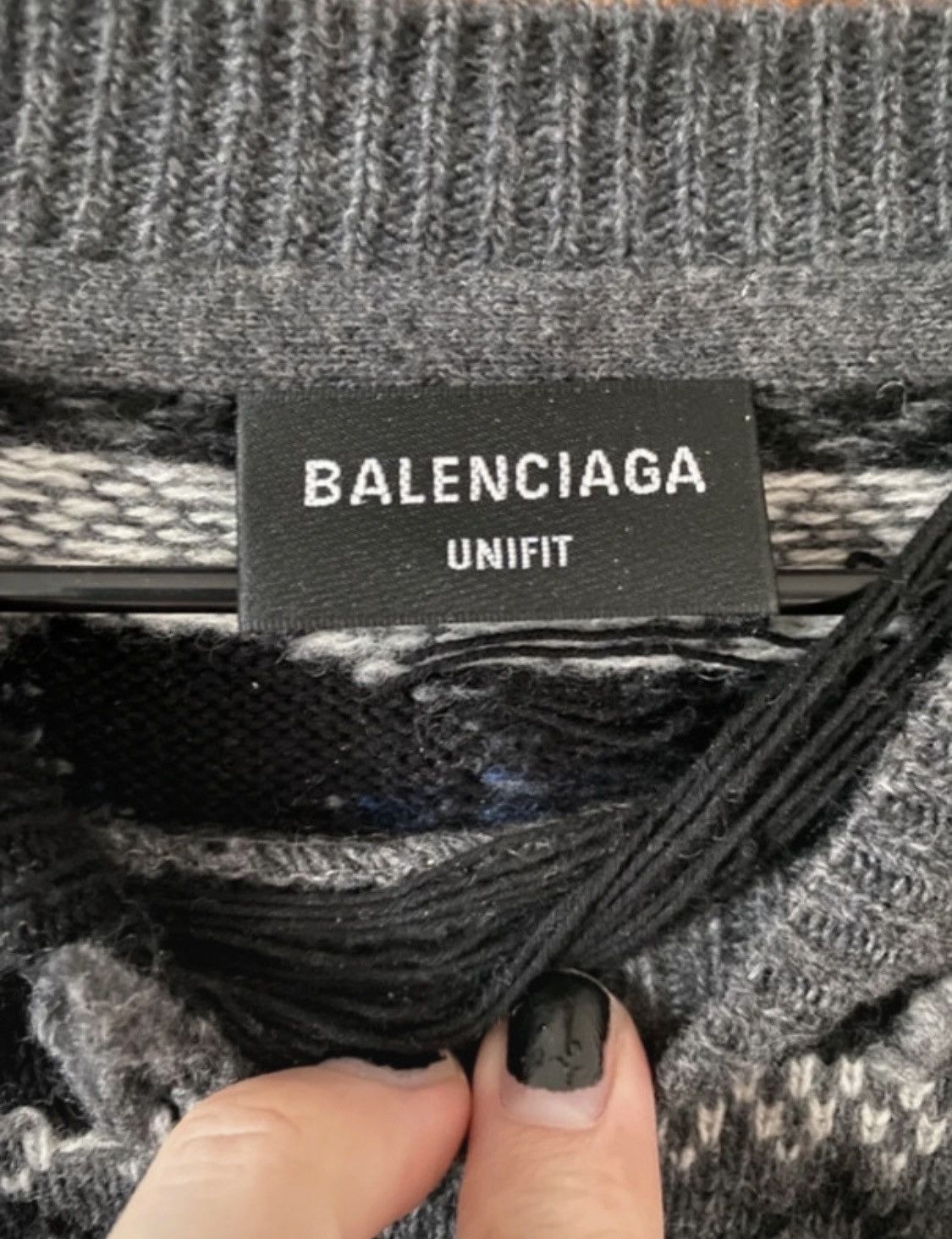 Balenciaga Balenciaga distressed sweatshirt Size US S / EU 44-46 / 1 - 4 Thumbnail