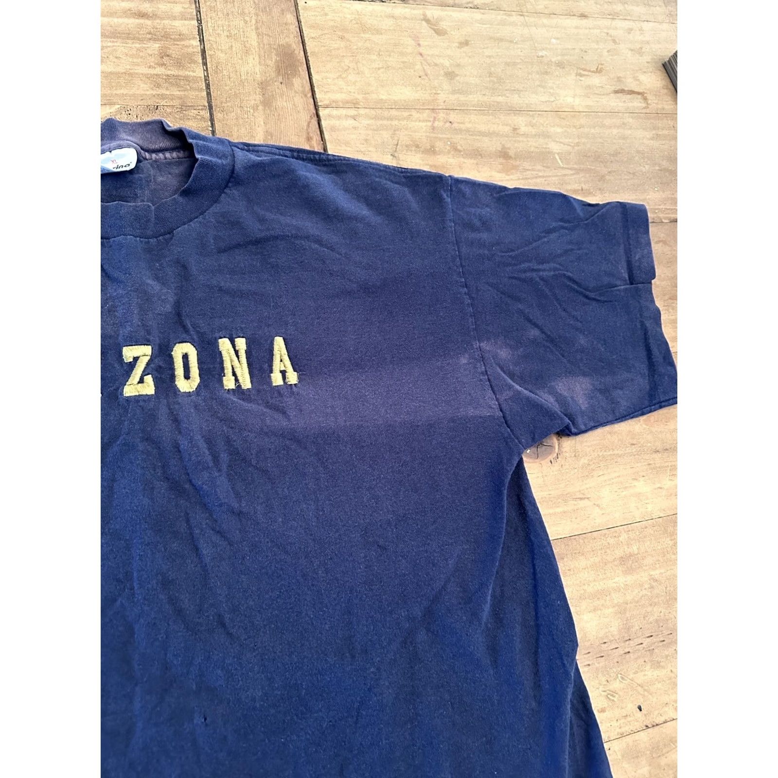 Vintage VINTAGE Arizona Embroidered Destination Single Stitch T-Shirt XL Distressed Sun Fade Murina Blue 1990s Mens Womens Boys Girls Shirt Size US XL / EU 56 / 4 - 3 Thumbnail