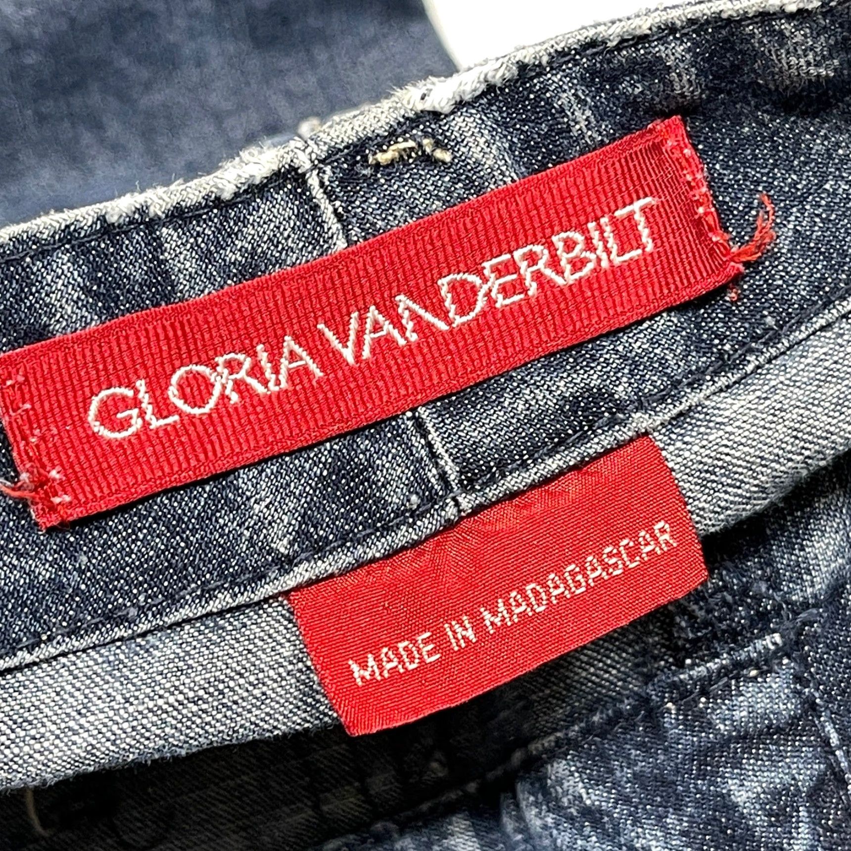 Gloria Vanderbilt Gloria Vanderbilt Jeans Cargo Dark Blue Mid Rise Cotton Capri Crop Womens Size 4 Denim Pockets Belt Loops Cargo Pocket Crop Style Jeans Womens Size 28" / US 6 / IT 42 - 3 Thumbnail