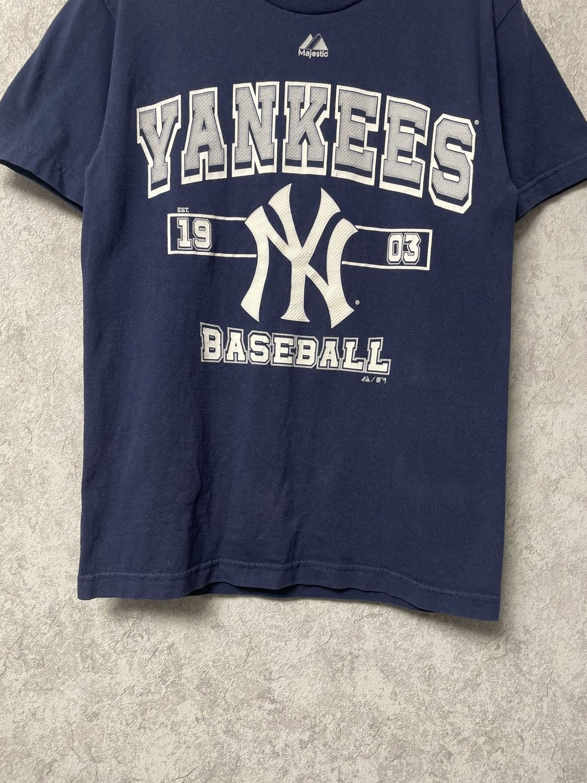 New York Yankees Vintage New York Yankees Majestic T-Shirt Baseball MLB Size US S / EU 44-46 / 1 - 3 Thumbnail
