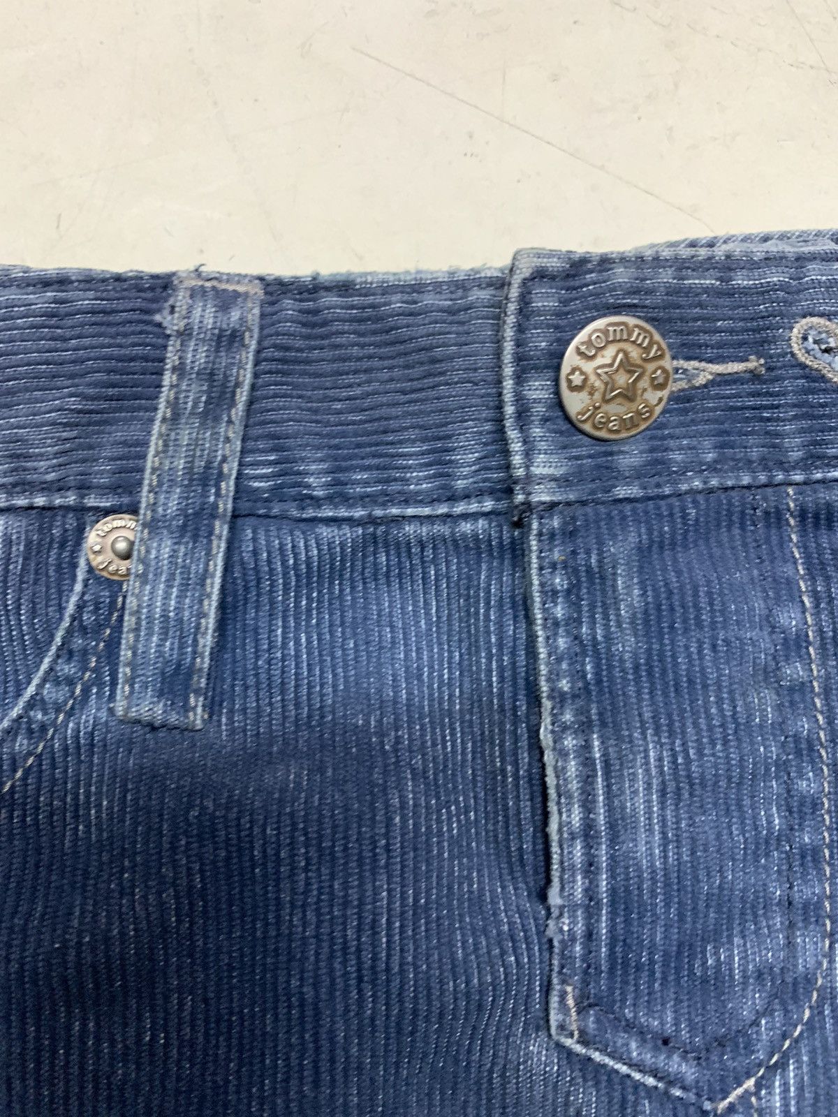 Tommy Jeans Tommy mini skirt Size 30" / US 8 / IT 44 - 16 Thumbnail