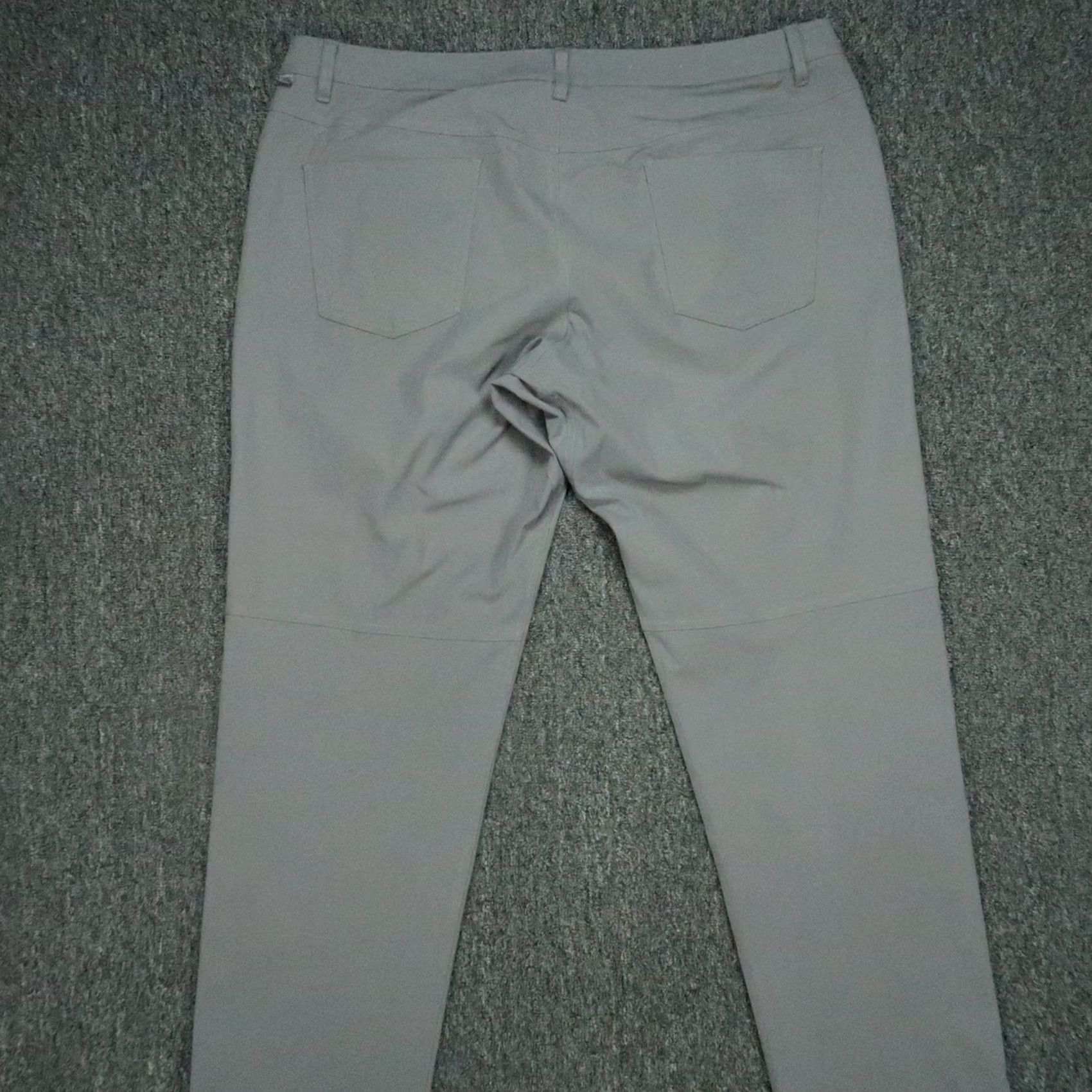 Lululemon Lululemon Pants Mens 40x33 ABC Classic Fit Gray 5 Pocket Warpstreme Trouser Shirt? Size US 40 / EU 56 - 4 Thumbnail