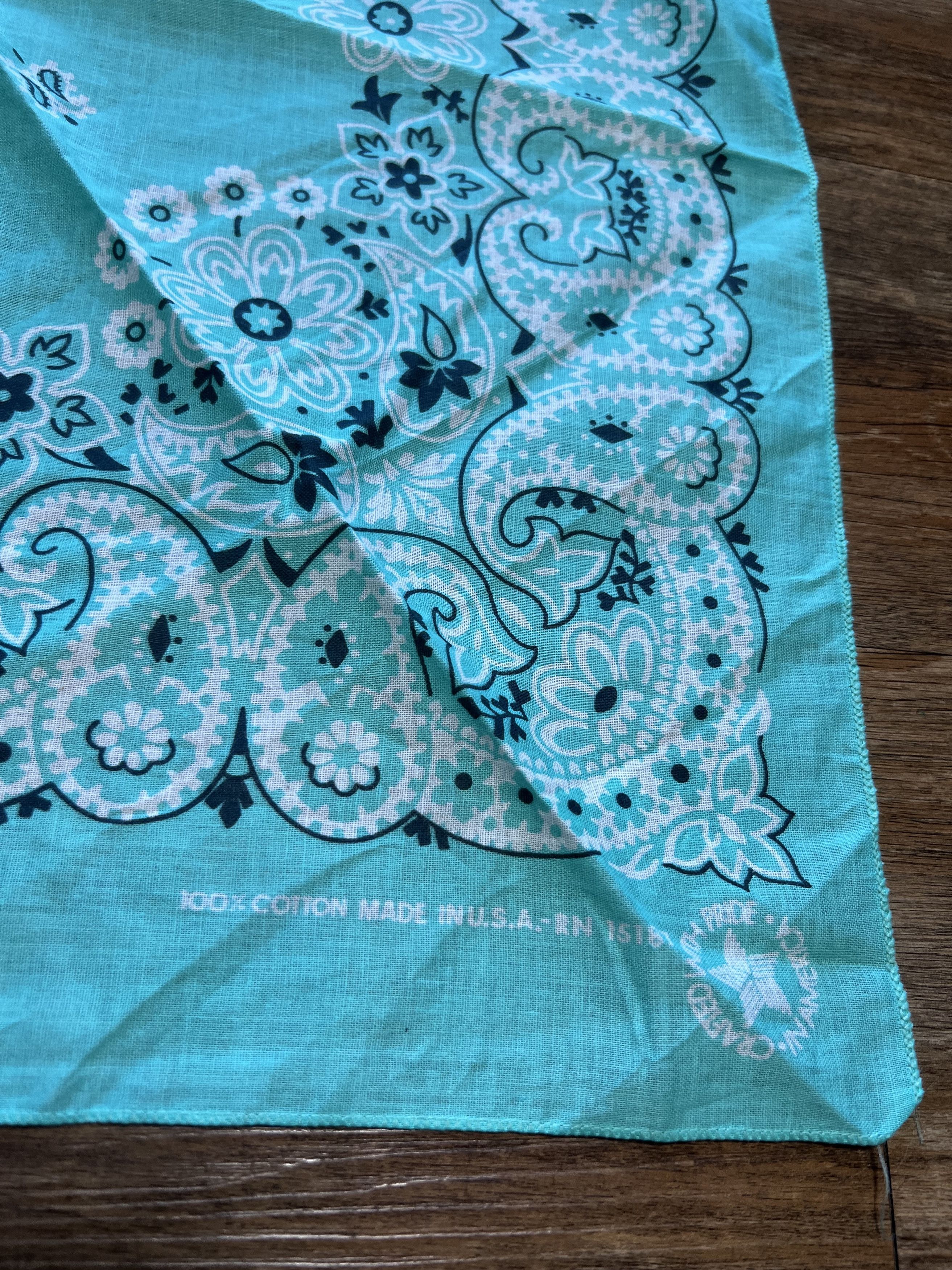 Vintage Vintage 1970-1990's Turquoise Paisley Bandana RN 15187 Size ONE SIZE - 2 Thumbnail
