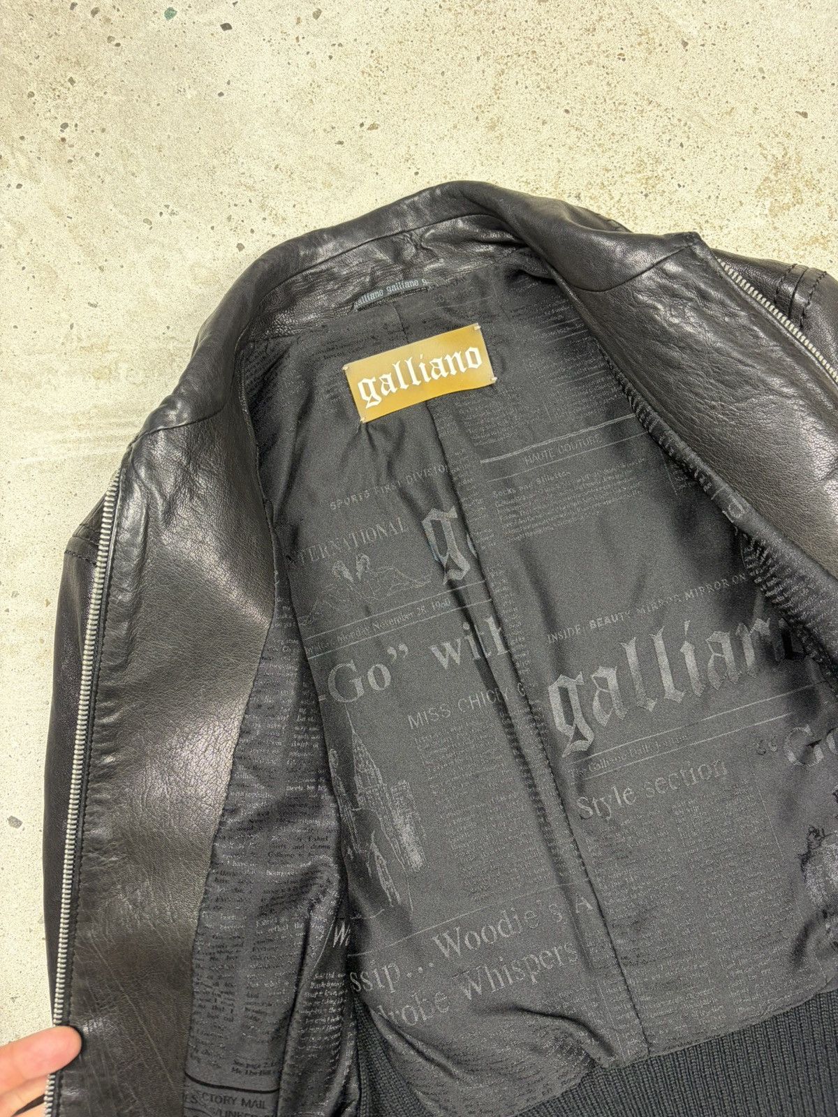 John Galliano John Galliano 2000s Black Embroidery Leather Bomber Jacket Size M / US 6-8 / IT 42-44 - 15 Thumbnail