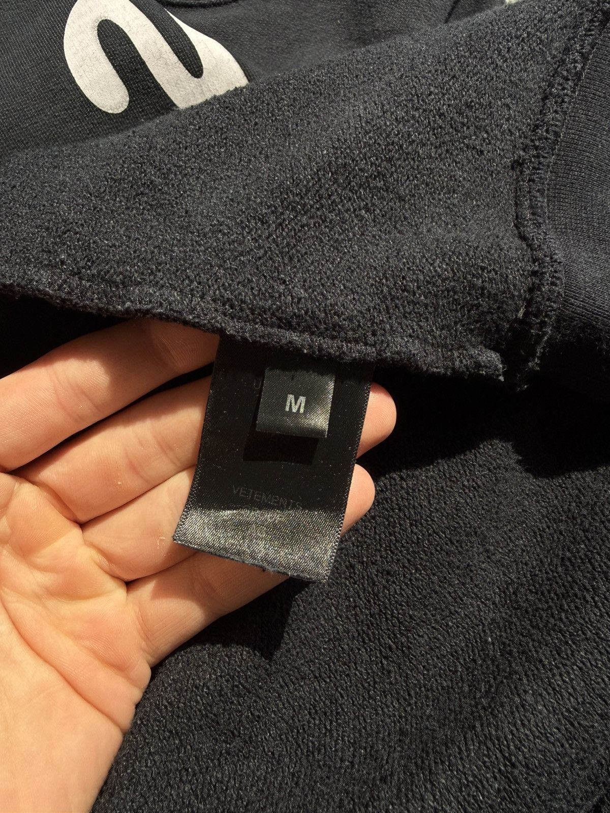 Vetements VETEMENTS Sweet Logo Hoodie Black - Size M Size US M / EU 48-50 / 2 - 7 Thumbnail