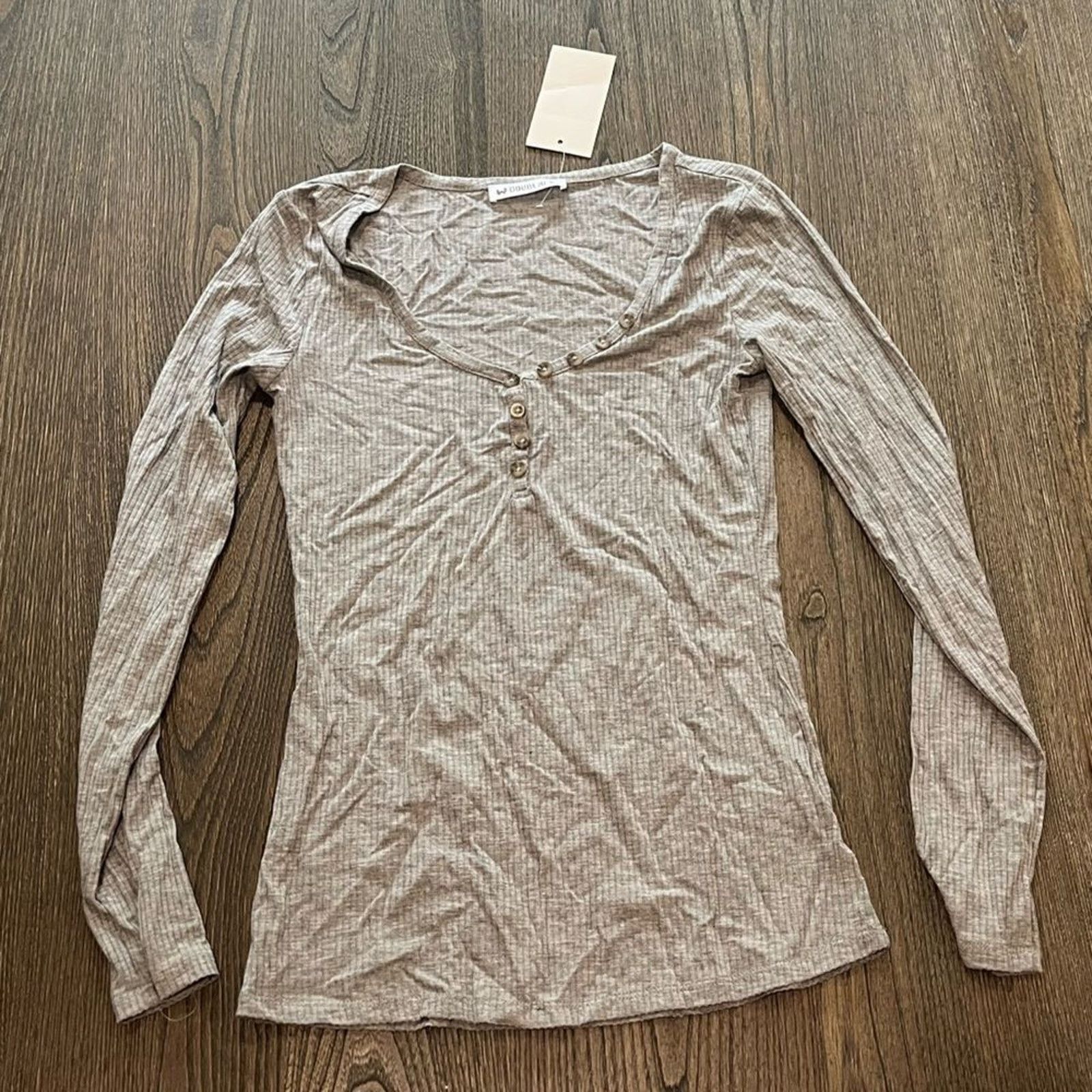 Vintage NWT Doubleju Light Gray Long Sleeve Ribbed Henley Top Size S Size S / US 4 / IT 40 - 1 Thumbnail