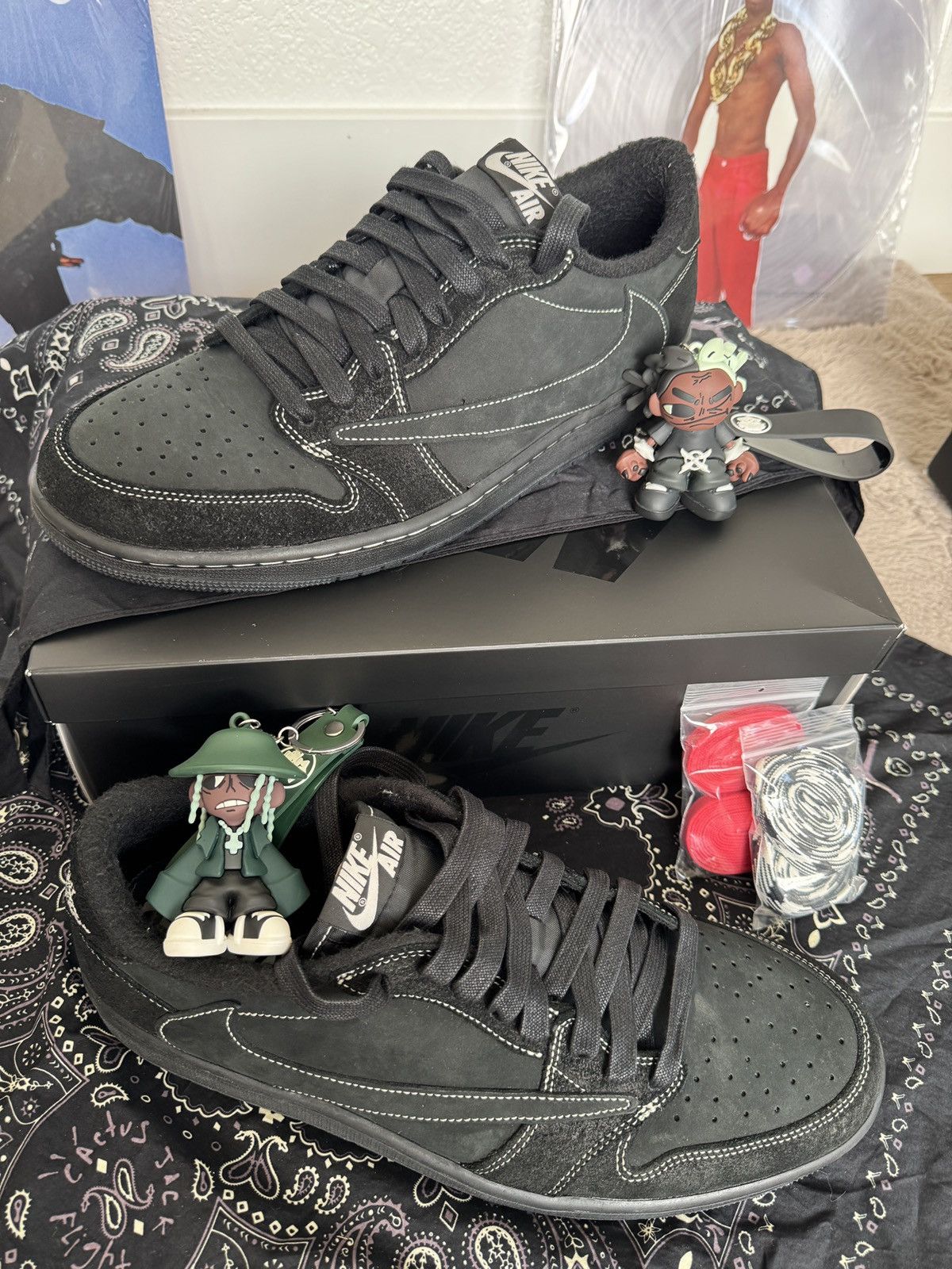 Jordan Brand × Travis Scott Travis Scott Low Black Phathom Size US 13 / EU 46 - 1 Thumbnail