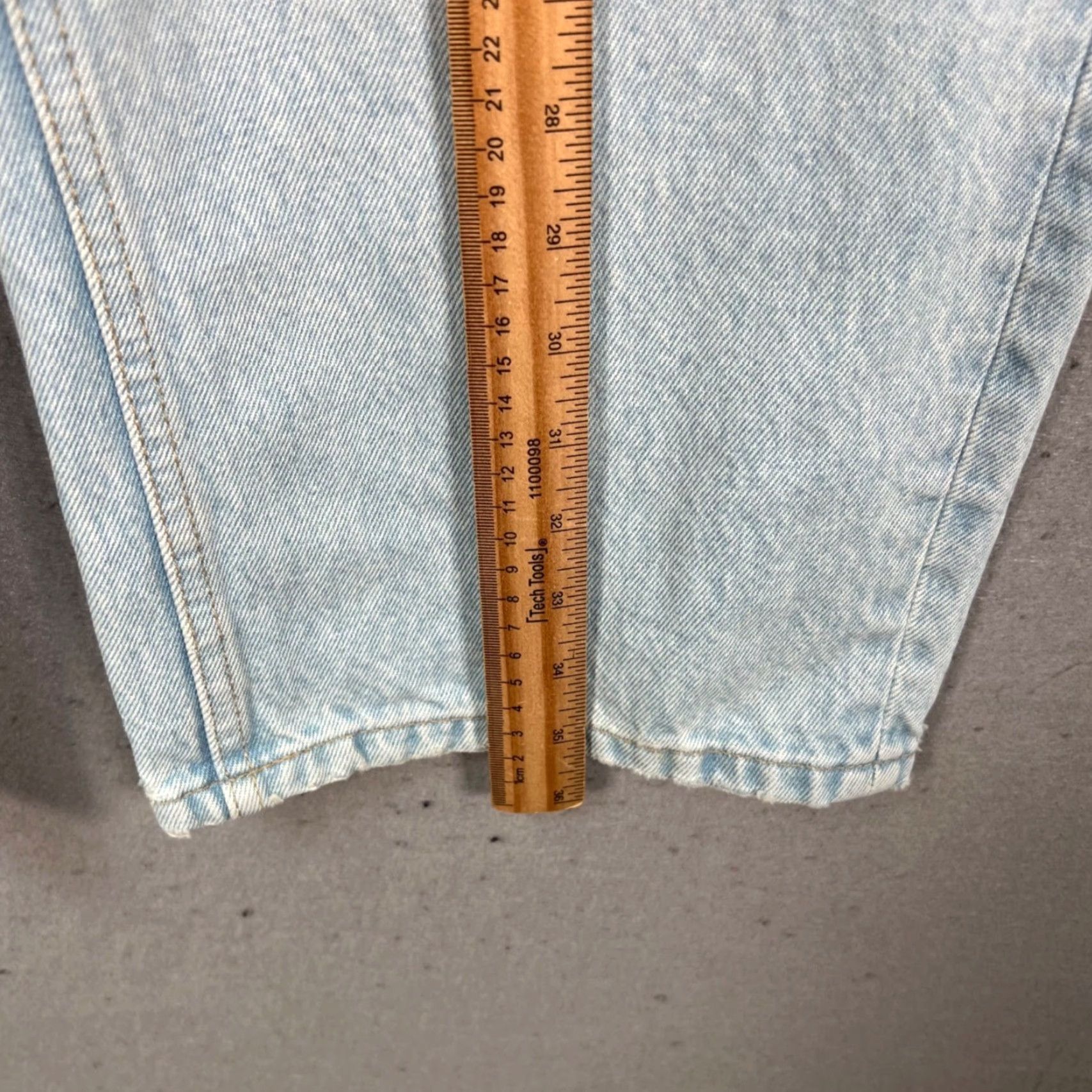 Vintage We The Free Distressed Light Wash Jeans w Yellow Stripe Accent Womens Size 26 Size 26" / US 2 / IT 38 - 6 Thumbnail