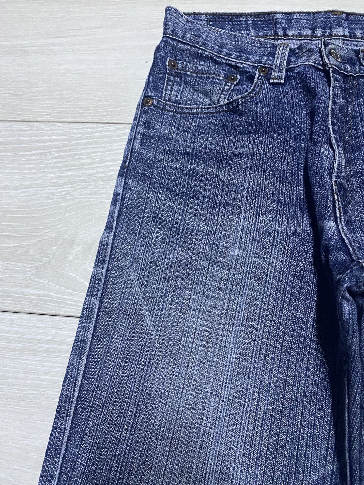 Levi's Vintage Levis 553 Blue Wash Distressed Slim Fit Jeans Size US 32 / EU 48 - 7 Thumbnail