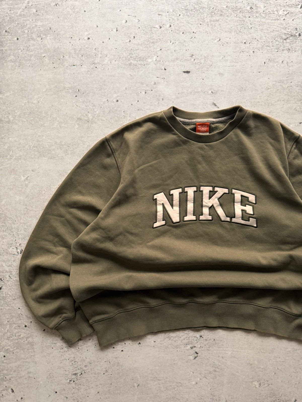 Nike × Vintage NIKE VINTAGE CENTER LOGO OVERSIZE BOXY SWEATSHIRT Size US XL / EU 56 / 4 - 2 Thumbnail