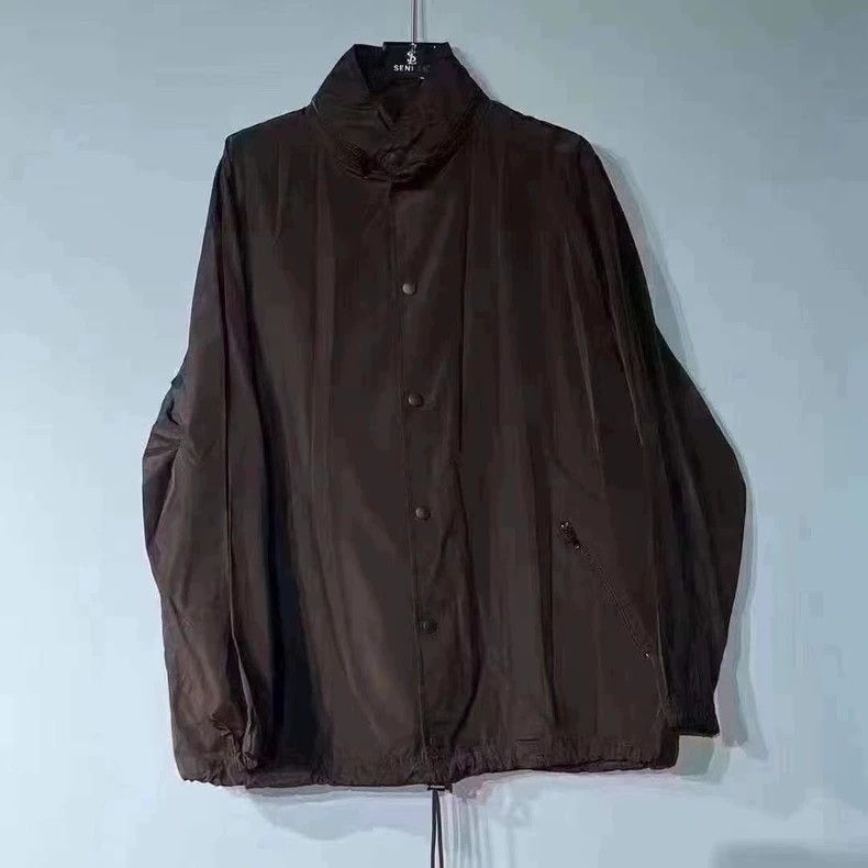 Balenciaga Balenciaga black and white printed logo jacket for submachi Size US M / EU 48-50 / 2 - 1 Thumbnail