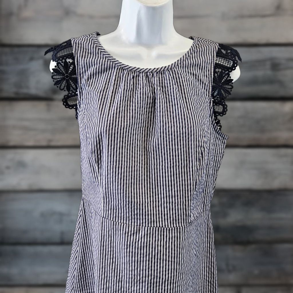 Vintage Cabi Blouse Shirt Womens Lace Flutter Top Sz Small Blue Striped Seersucker Cotton Blend Vintage No Size S / US 4 / IT 40 - 1 Thumbnail