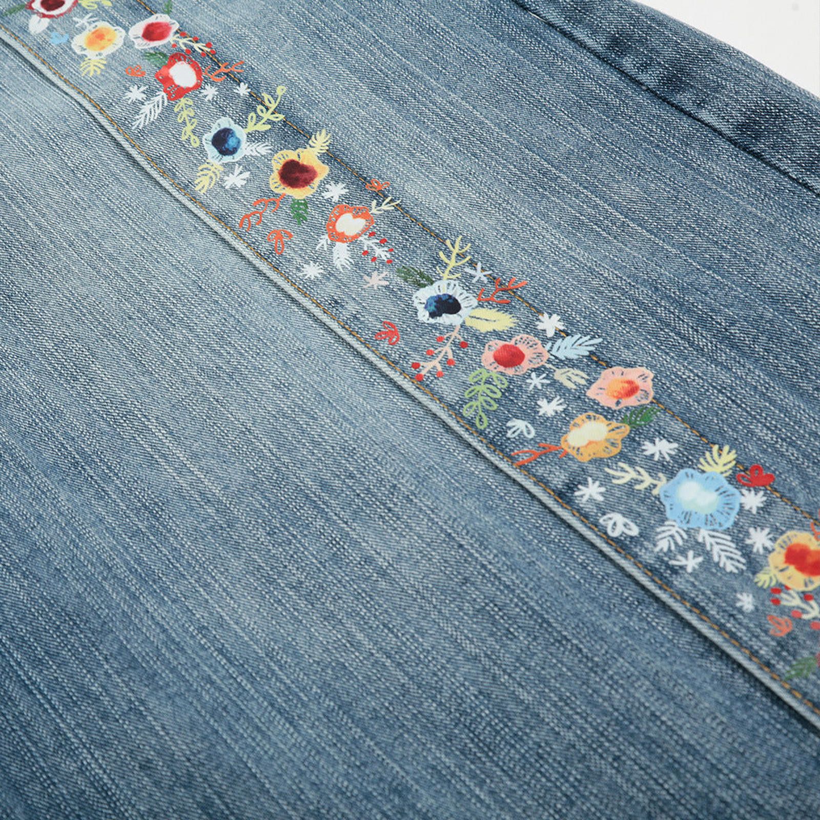 Jean Floral-Print Washed Denim Short | Side-Seam Embroidered Size US 30 / EU 46 - 8 Thumbnail