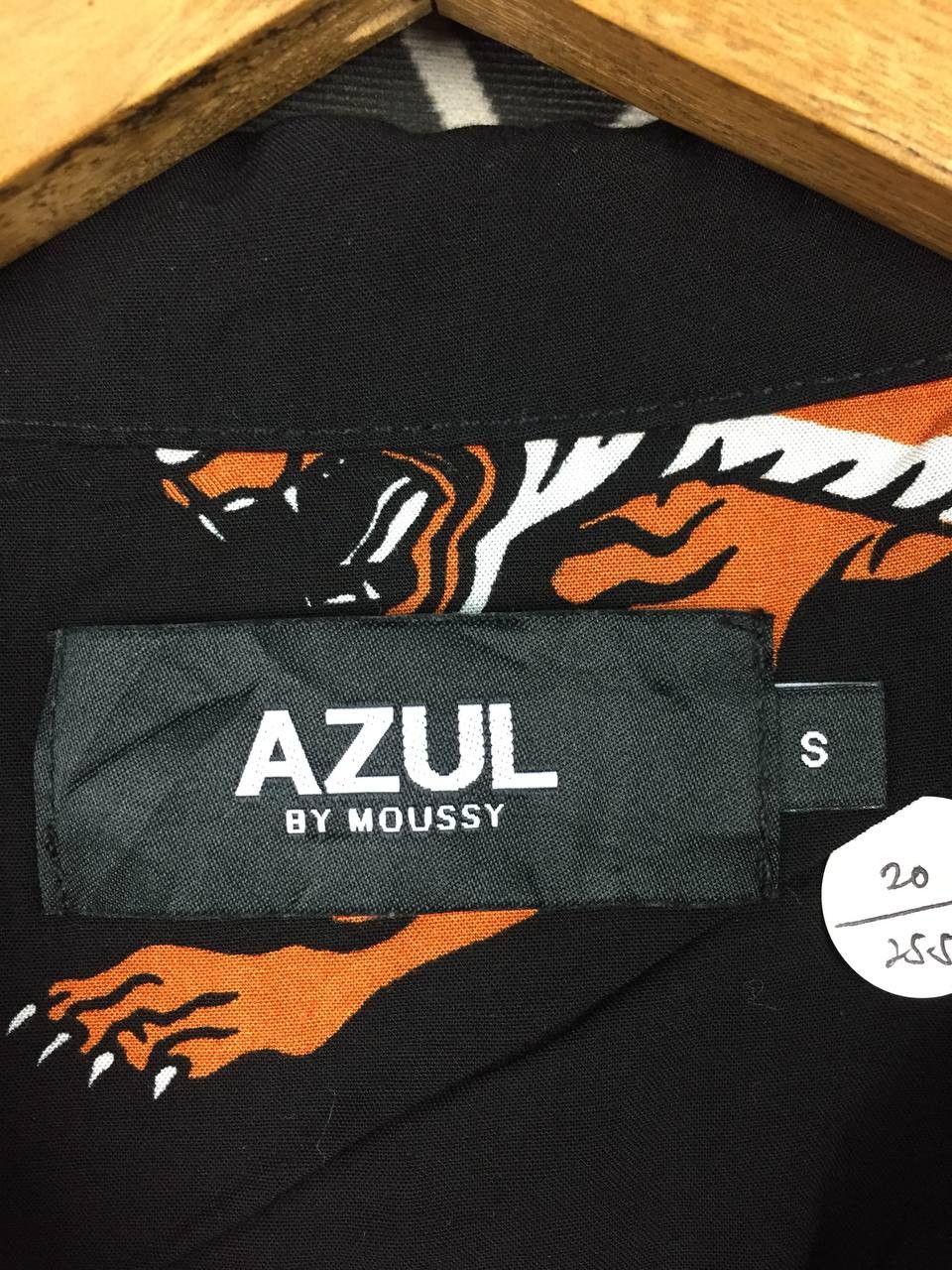 MOUSSY Azul by Moussy Tiger All Over Print Open Collar Rayon Shirt Size US S / EU 44-46 / 1 - 8 Thumbnail