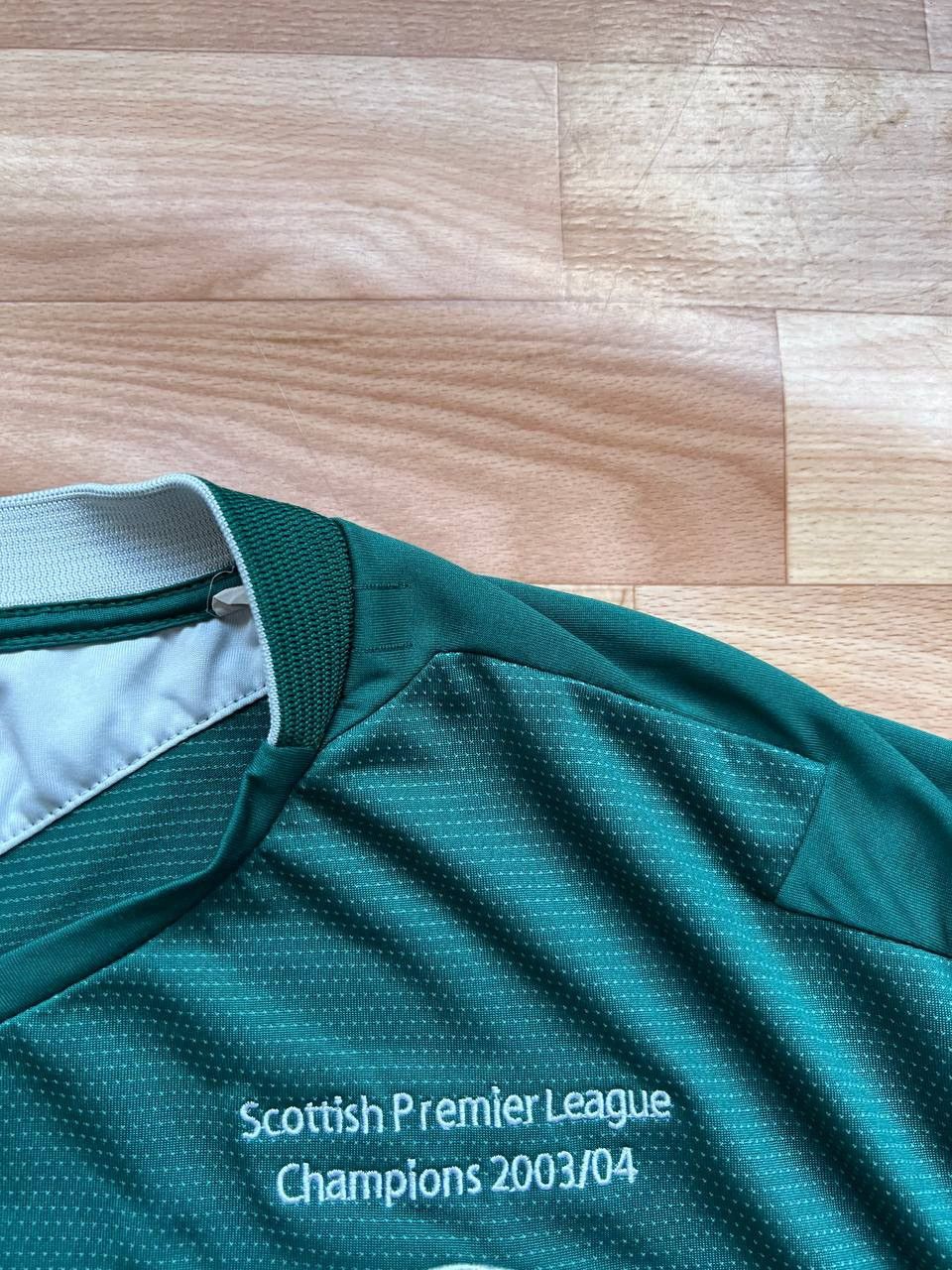 Umbro 2004/5 CELTIC AWAY SOCCER JERSEY FOOTBALL SHIRT UMBRO RARE Size US XXL / EU 58 / 5 - 7 Thumbnail