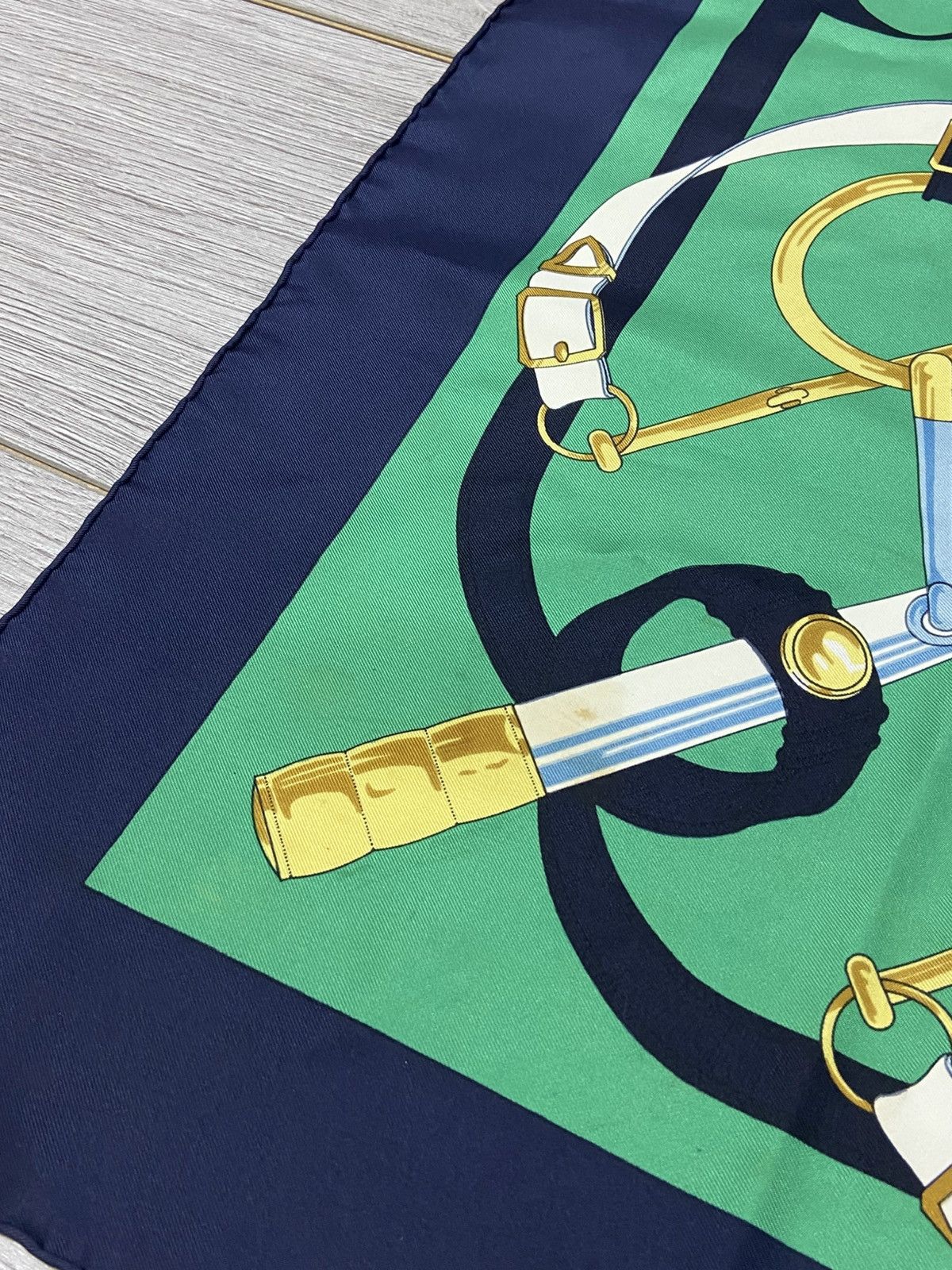 Hermes Eperon d'Or Hermes silk scarf Designed Henri d'Origny1974 Size ONE SIZE - 8 Thumbnail