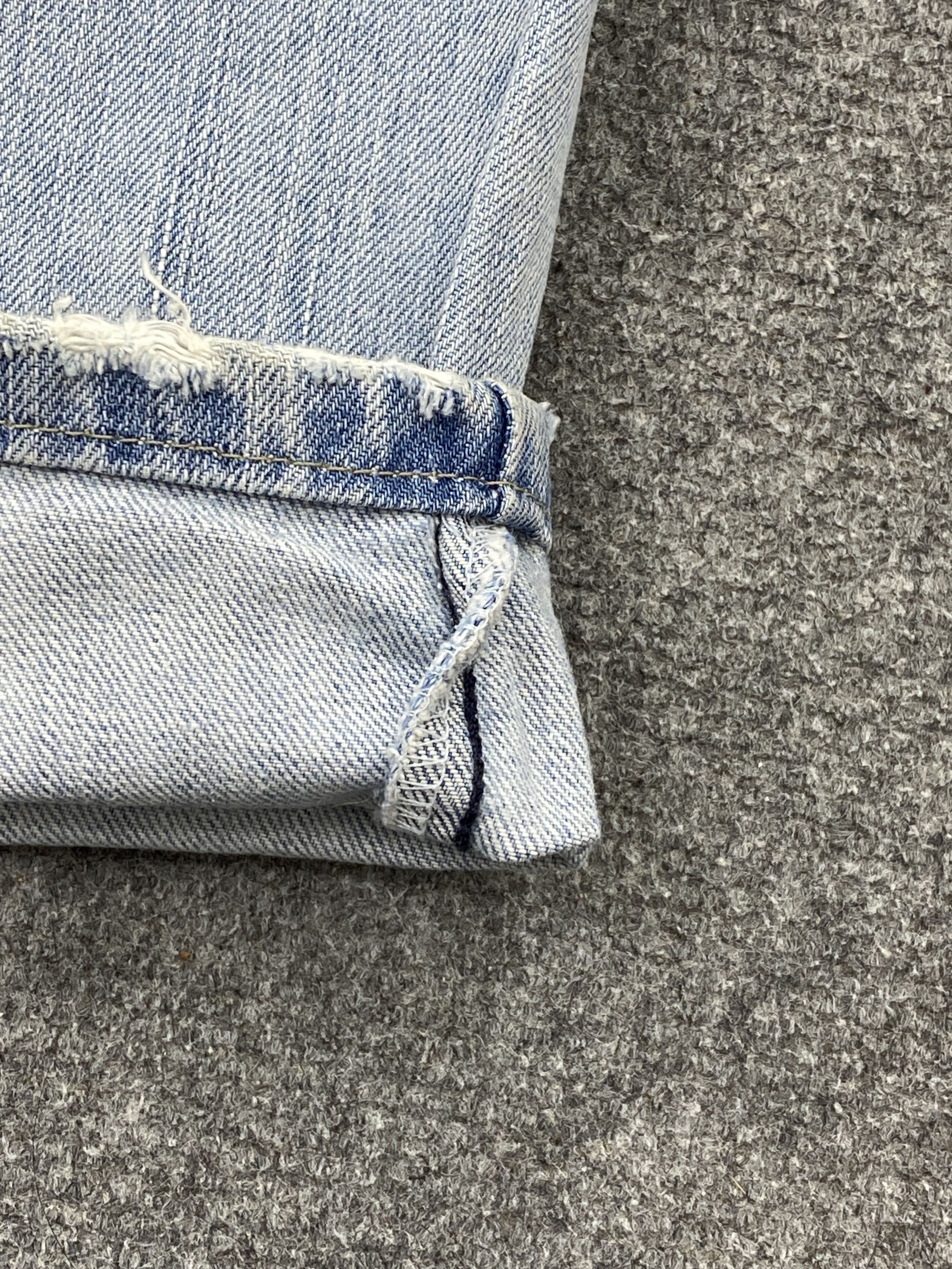 Levi's × Vintage Vintage Levis 559 Light Washed Jeans DP2337 Size US 33 - 13 Thumbnail