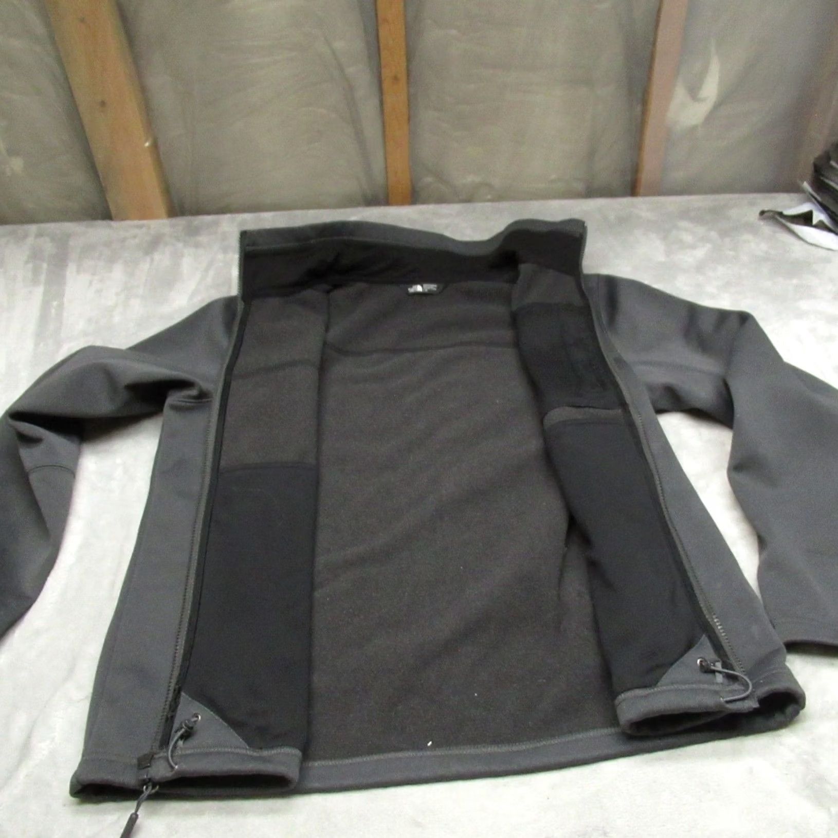 The North Face VINTAGE? No. Size US L / EU 52-54 / 3 - 2 Thumbnail