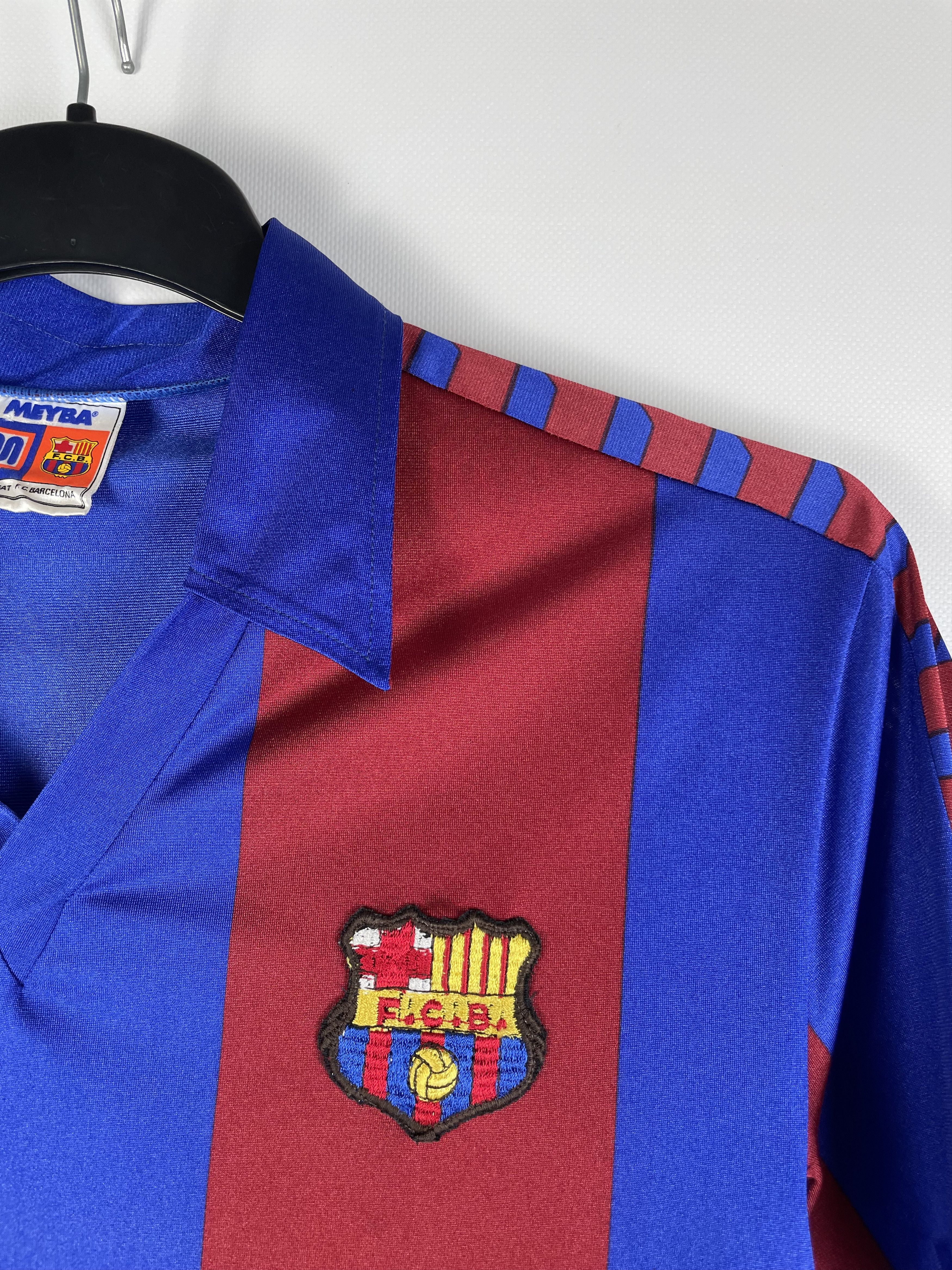 Vintage BARCELONA 1984/1989 HOME FOOTBALL SHIRT MEYBA VINTAGE Size US M / EU 48-50 / 2 - 4 Thumbnail