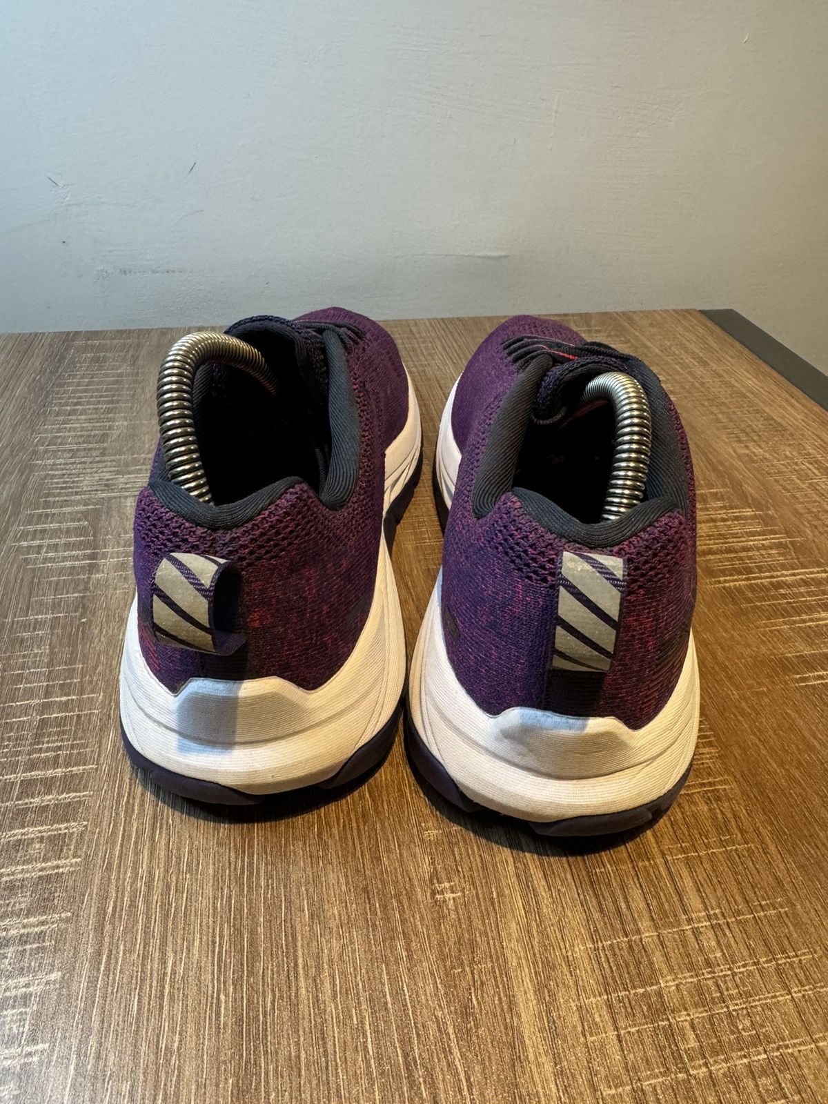 Hoka Hoka One One Womens Pro Fl Athletic W Mach Purple Size 9 Size US 9 / IT 39 - 4 Thumbnail