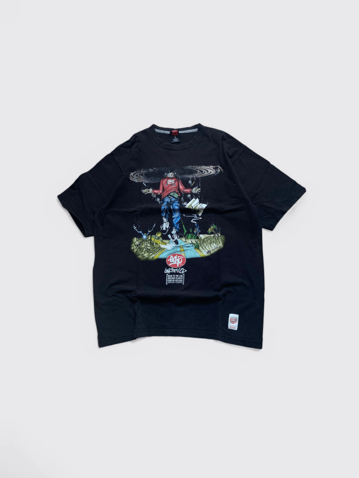 Ecko Unltd. Ecko Unltd Marc Ecko Graffiti Skater Vintage TShirt Size US L / EU 52-54 / 3 - 1 Thumbnail