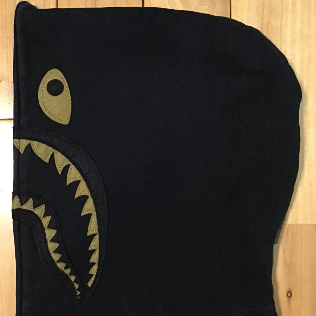 Bape × Undefeated Undefeated × BAPE camo shark full zip hoodie a bathing ape Size US M / EU 48-50 / 2 - 6 Thumbnail