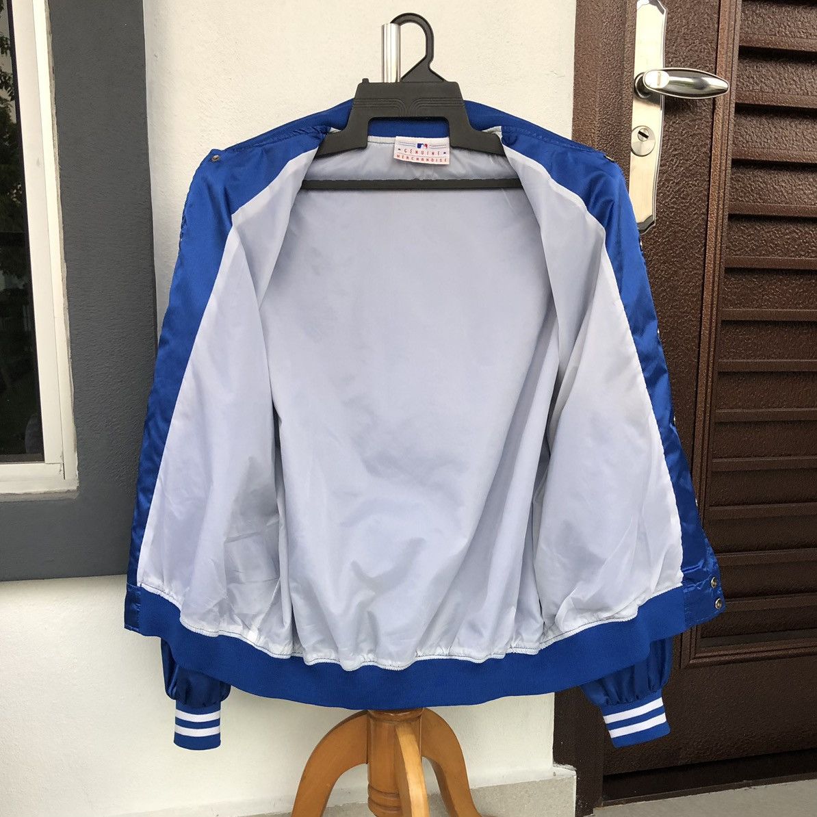 MLB Vintage Genuihe Merchandise LA Dodgers Nylon Varsity Jacket Size US L / EU 52-54 / 3 - 3 Thumbnail