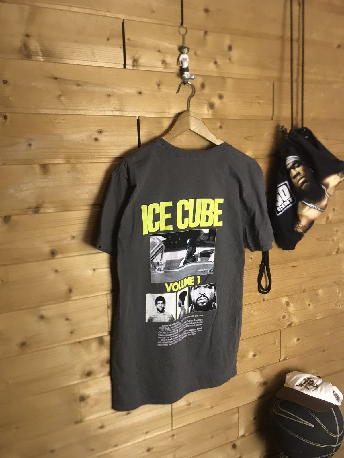Band Tees Ice Cube volume 1 back print oversized t-shirt Size US S / EU 44-46 / 1 - 1 Thumbnail