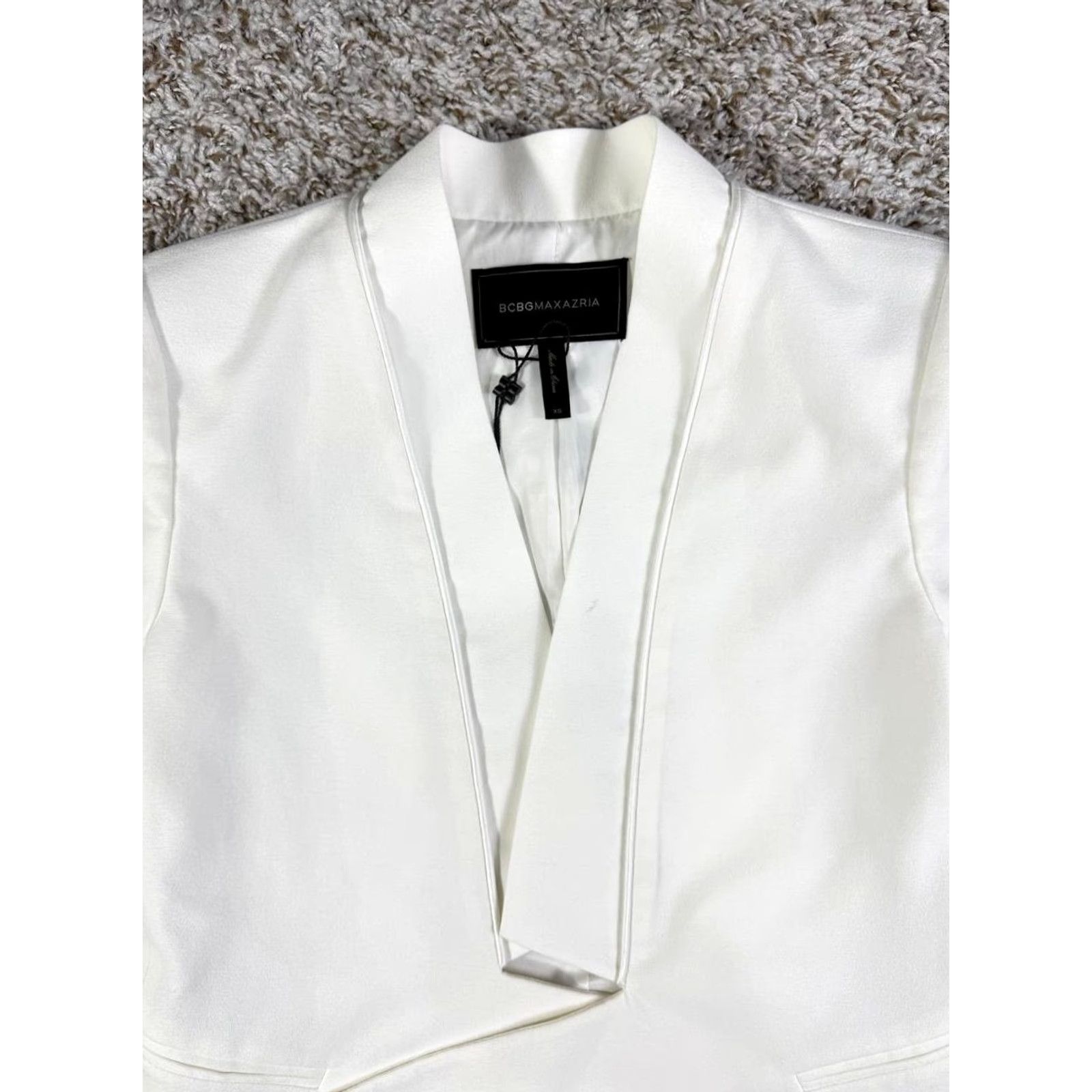 Bcbgmaxazria BCBGMAXAZRIA Blazer Women XS White Asymmetrical Open Front Lloyd Basic Jacket Size XS / US 0-2 / IT 36-38 - 2 Thumbnail