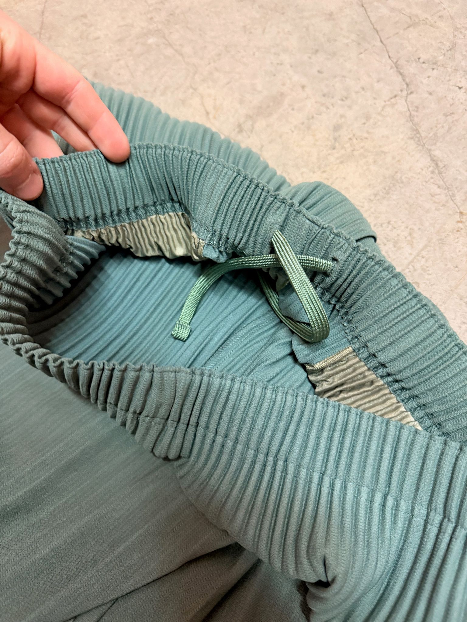 Homme Plisse Issey Miyake Homme Plissé Issey Miyake Pleated Trousers Size US 30 / EU 46 - 3 Thumbnail